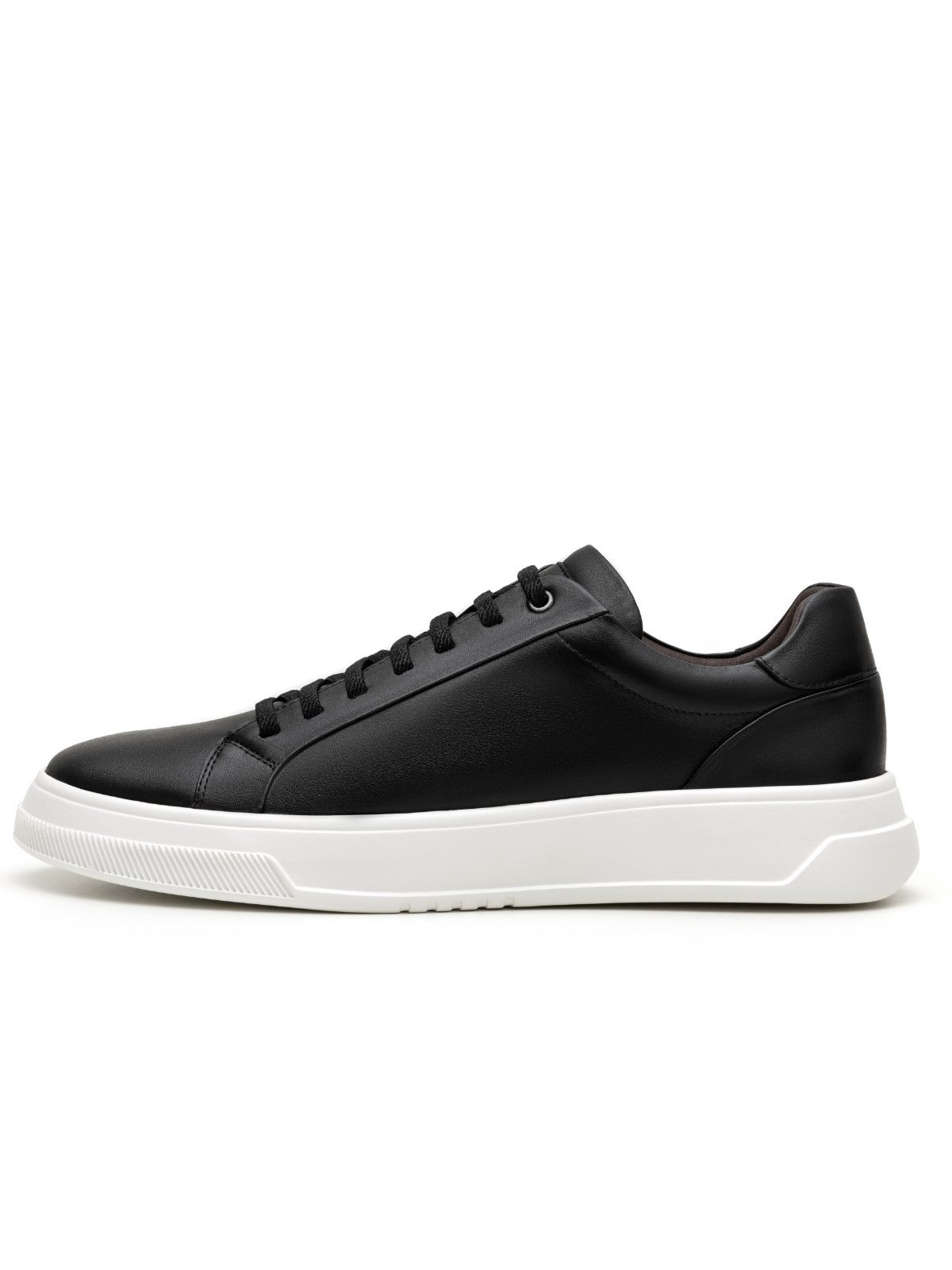 Sapato Masculino Chazak Casual em Couro com Solado Conforto Antiderrapante