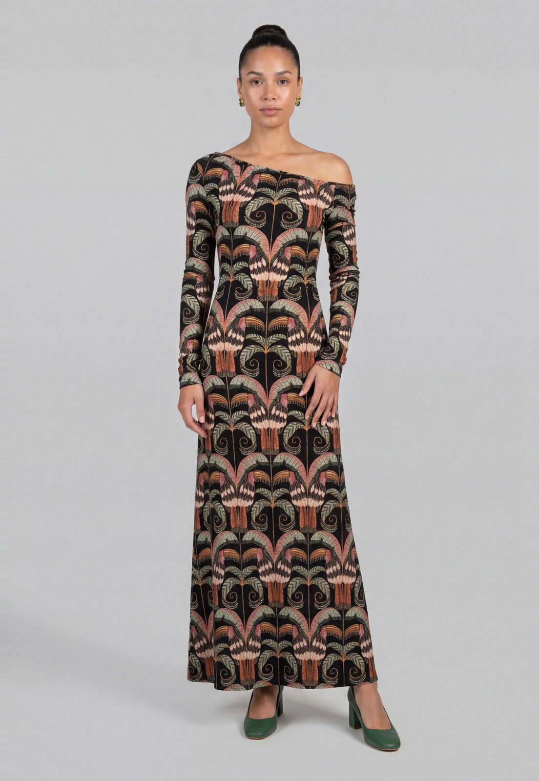 Vestido Feminino FARM Longo Um Ombro Manga Longa Preto