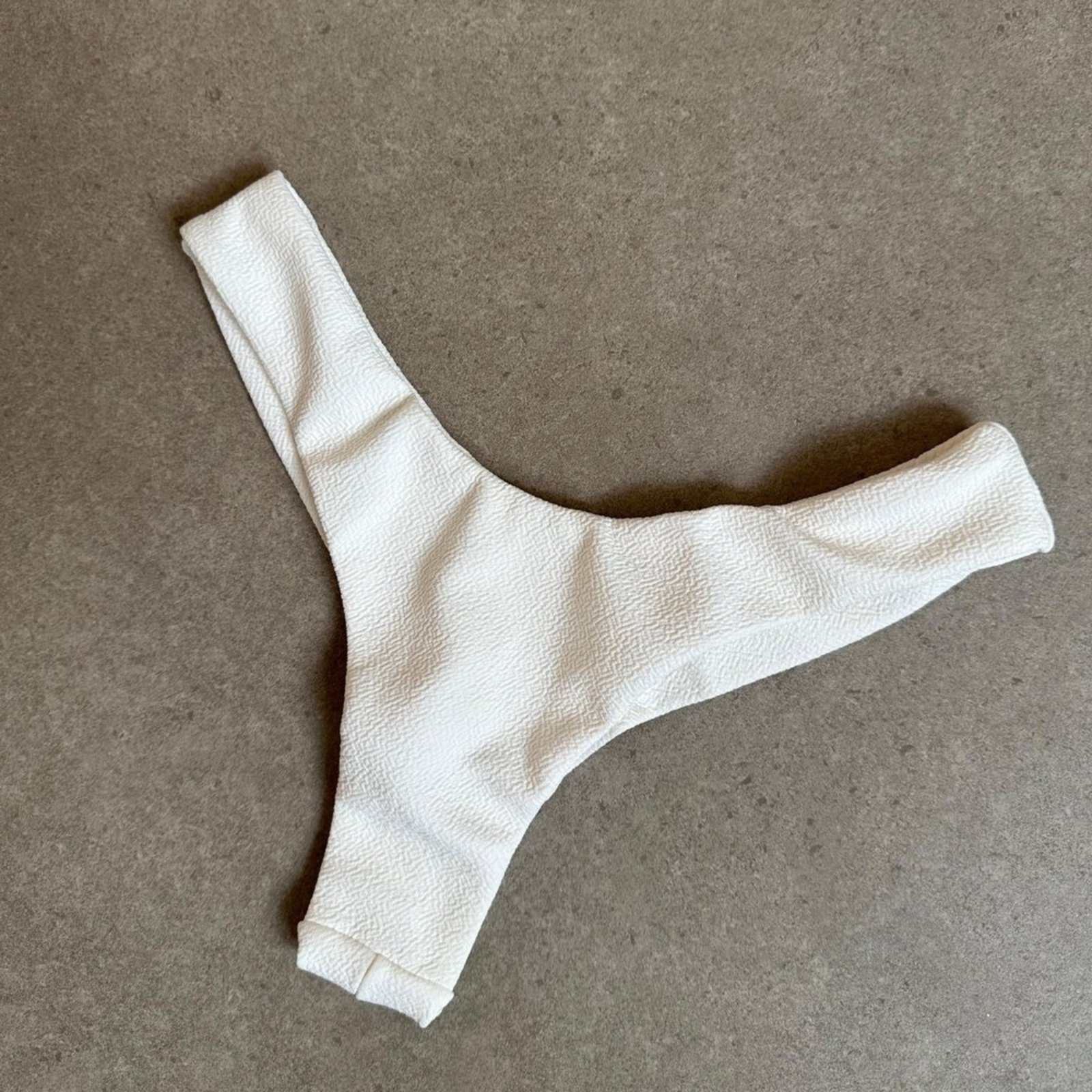 Calcinha Biquíni Avulsa Asa Delta Fio Duplo Textura Texas Vanilla Off White Trituê