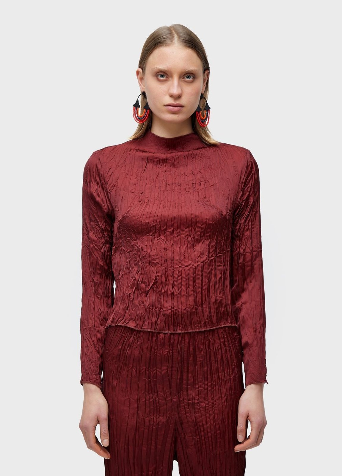 Blusa gola wrinkled satin double OSKLEN