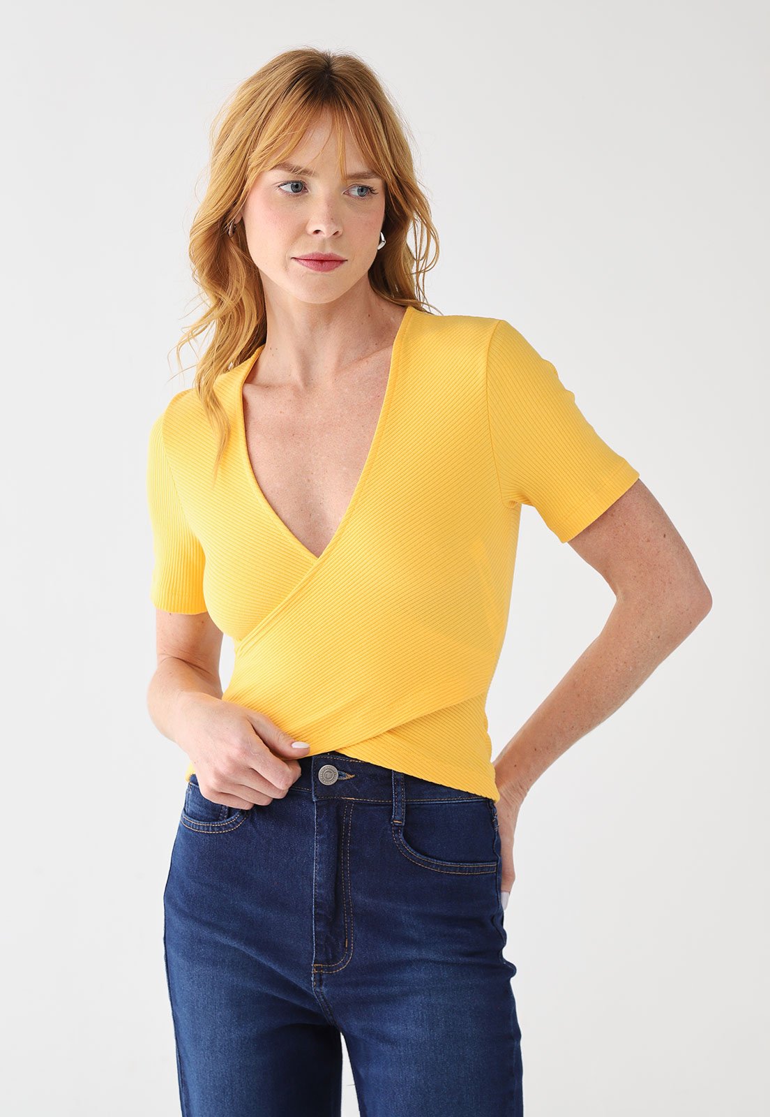 Blusa Feminina Colcci Decote V Transpassado Amarela