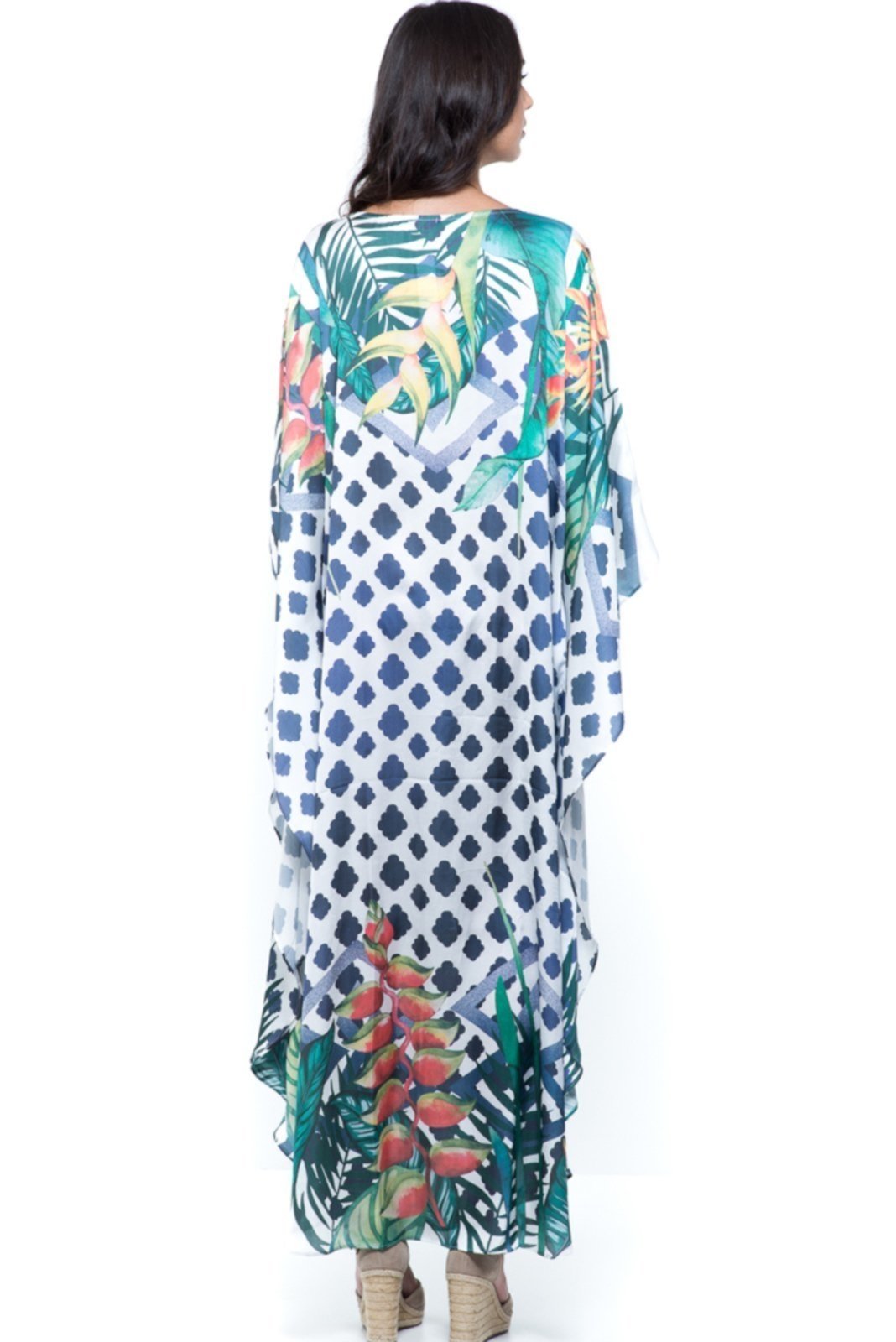 Vista 3 Vestido Kaftan Longo 101 Resort Wear Crepe Estampado EXCLUSIVO Barrado Flor Grafismo azul/branco/vermelho azul 101 Resort Wear azul/branco/vermelho azul