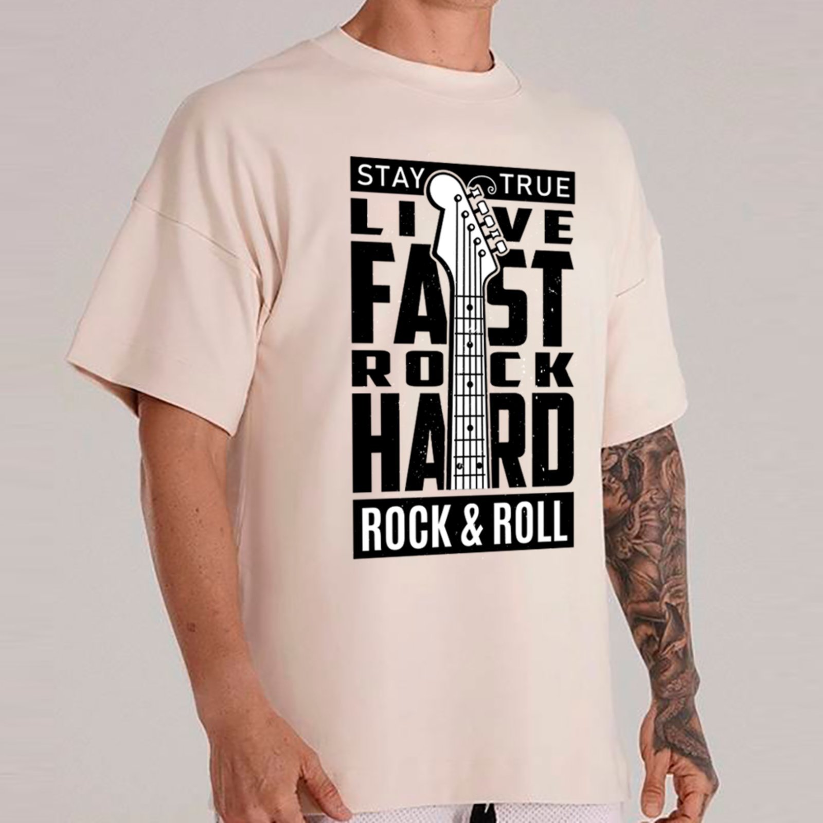 Camiseta Ousy Streetwear Live Fast Rock Hard Oversized Unissex Off White