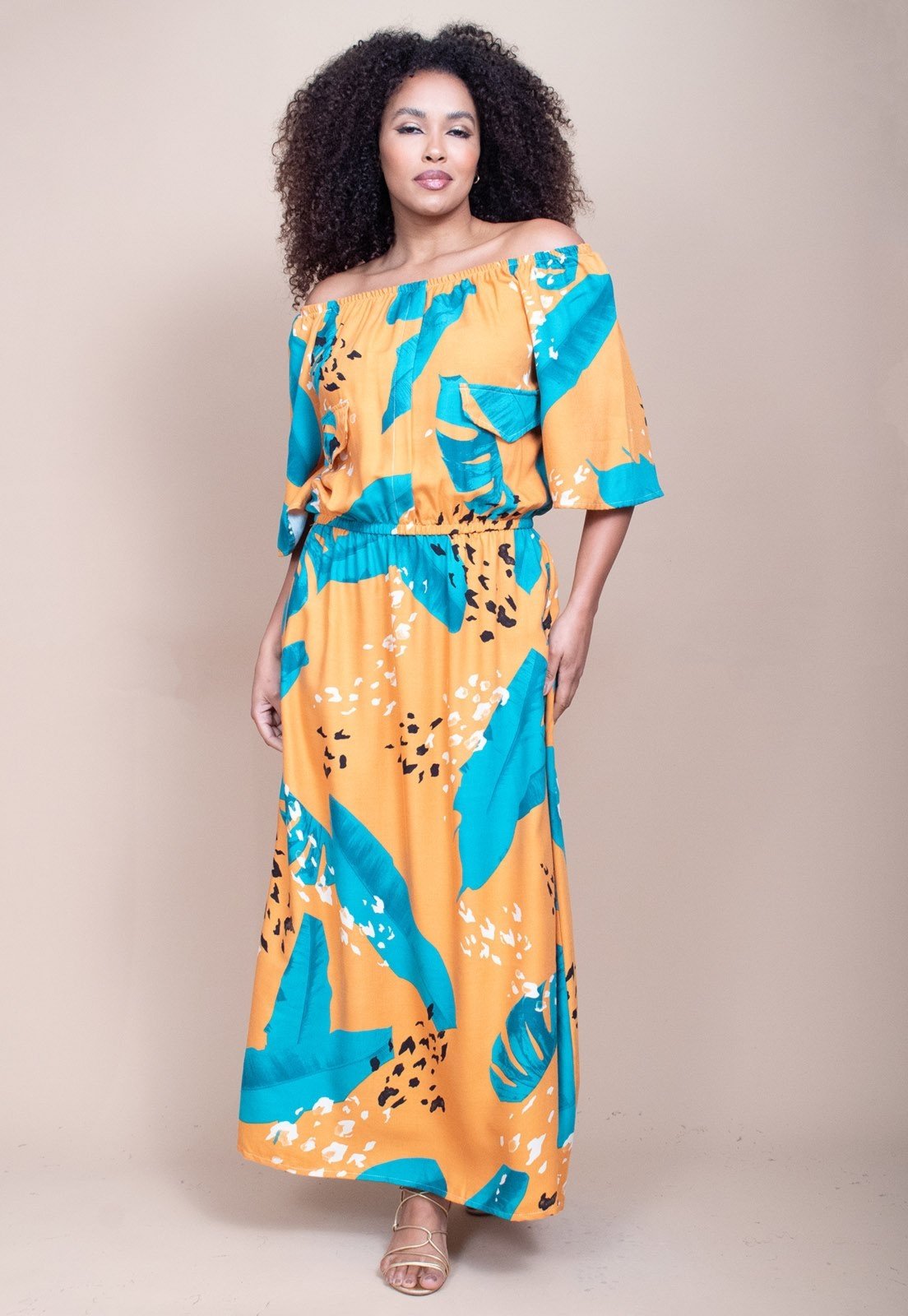 Vista 3 Vestido Midi Cabanafree Ciganinha Viscose com Lapela Estampa Aurora Botânica azul/estampado/preto Cabanafree azul/estampado/preto