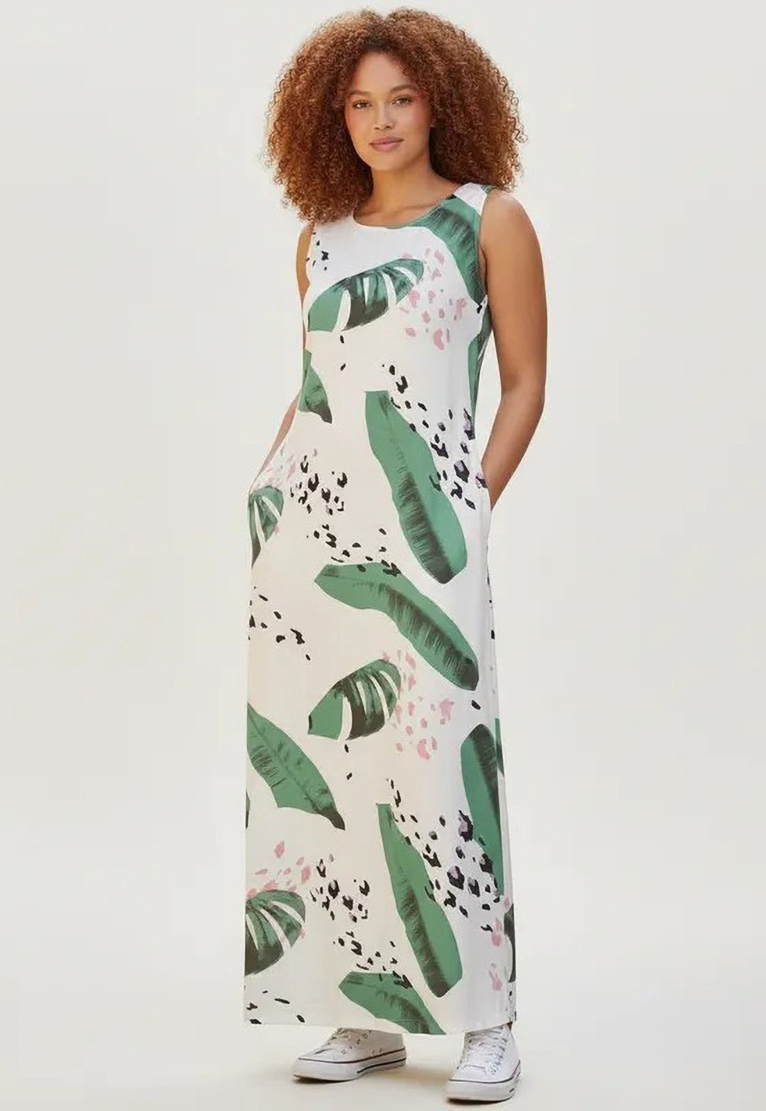 Vista 2 Vestido CabanaFree Longo Plano com Bolso Estampa Folhagem Poética estampado Cabanafree estampado