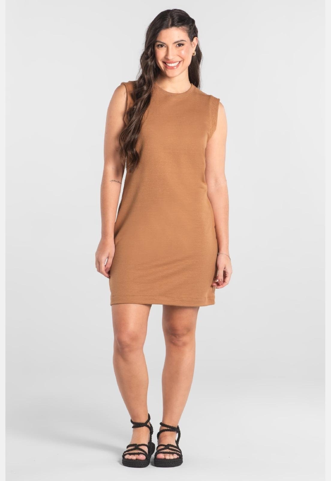 Vestido Adulto em Moletinho Flamê Just Basic Marrom