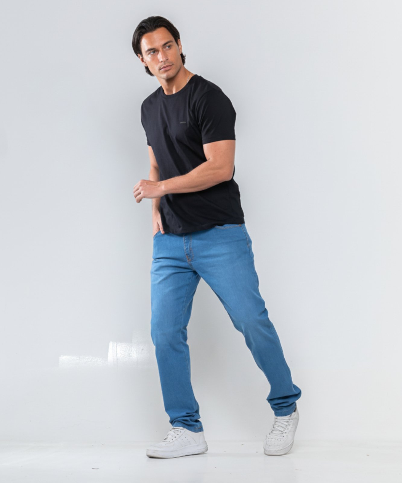 Calça Jeans Masculina Alpha Street Wear Slim Azul Claro Conforto e Estilo Fashion para o Dia a Dia