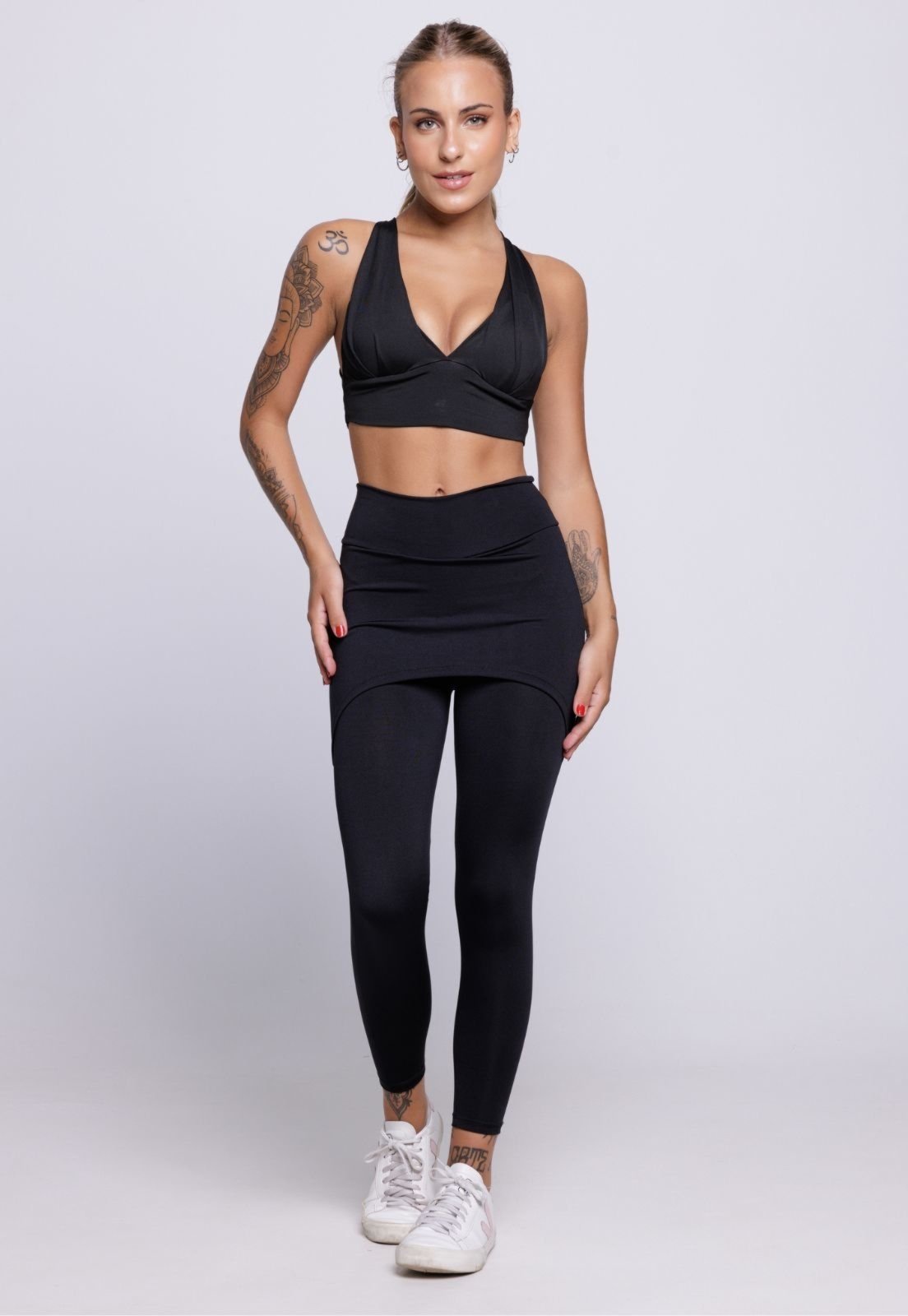 Conjunto Top Bojo e Calça Saia Fitness Suplex Vekyo Cintura Alta Alça Academia Preto
