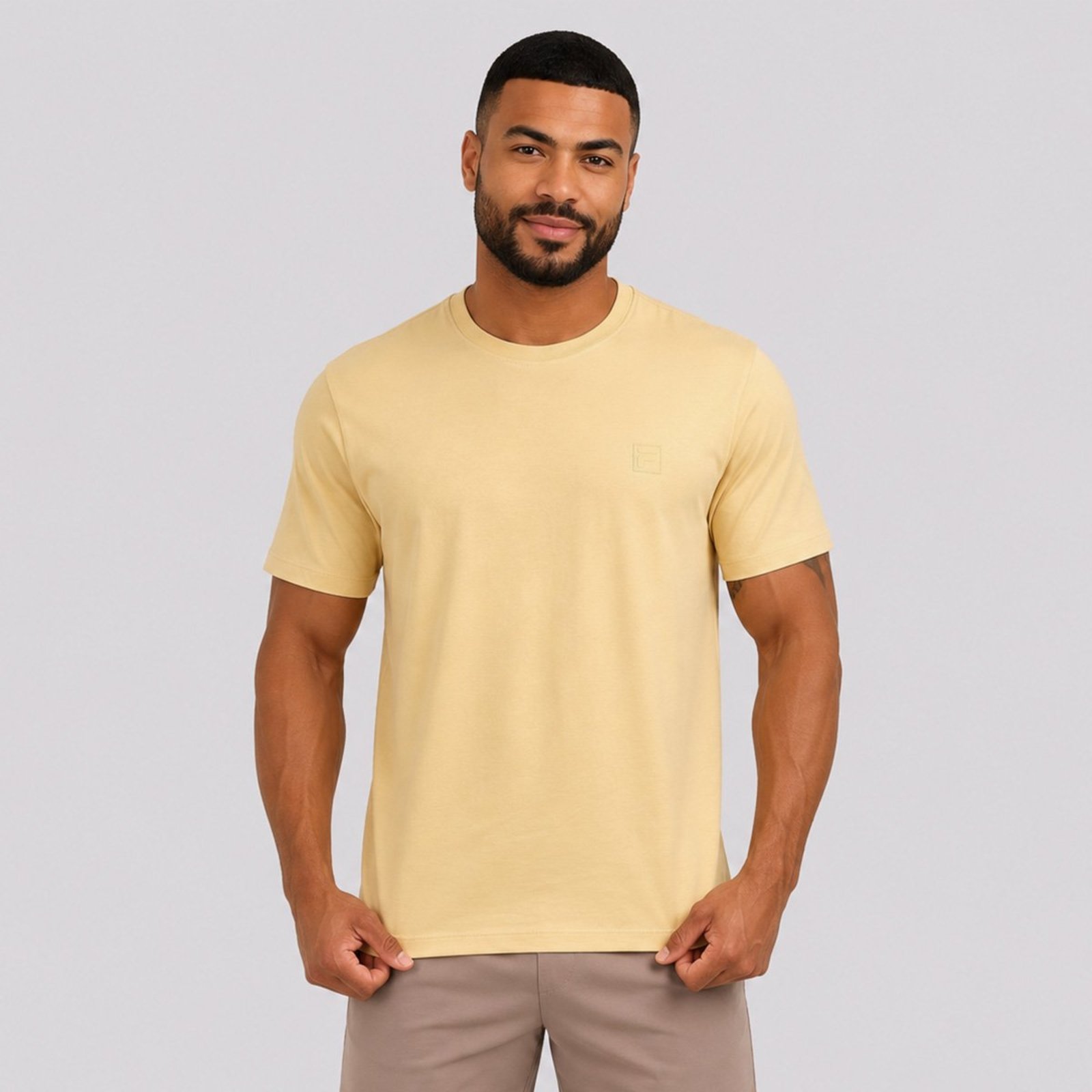 Camiseta Fila Comfort Classic Logo Bege