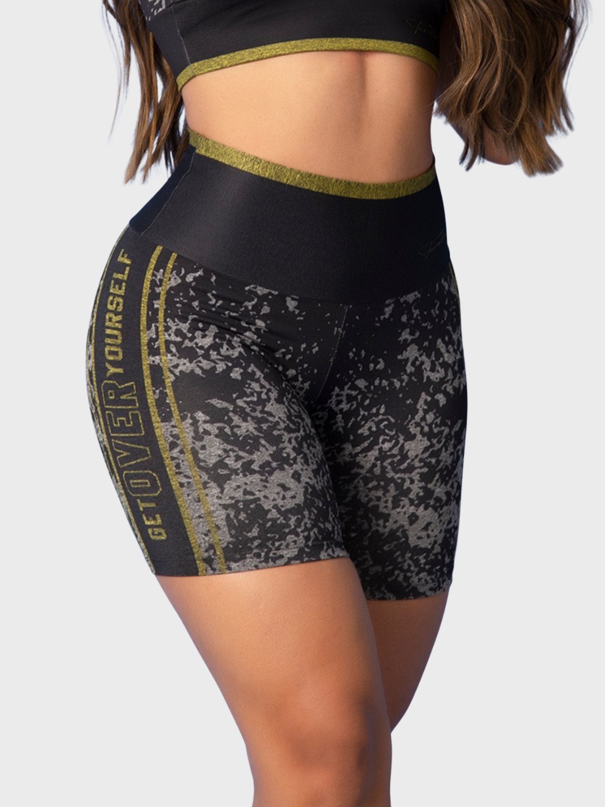 Short Fitness Tarelles Cintura Alta Estampado Preto e Amarelo