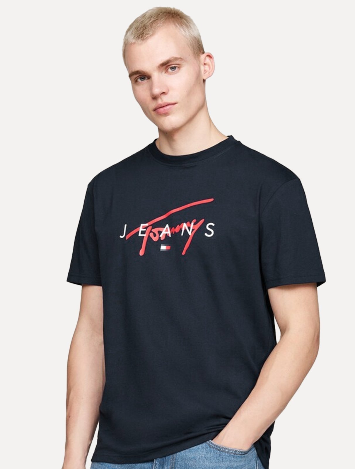 Vista 2 Camiseta Tommy Jeans Masculina Regular Signature Twist Logo Tee azul marinho Tommy Jeans azul marinho