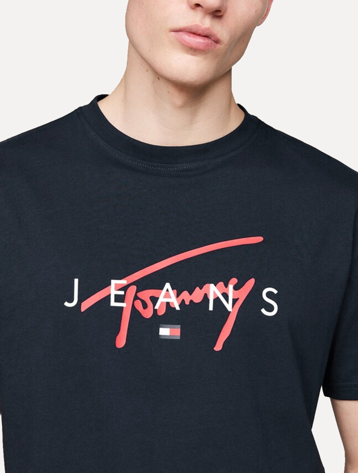 Vista 3 Camiseta Tommy Jeans Masculina Regular Signature Twist Logo Tee azul marinho Tommy Jeans azul marinho