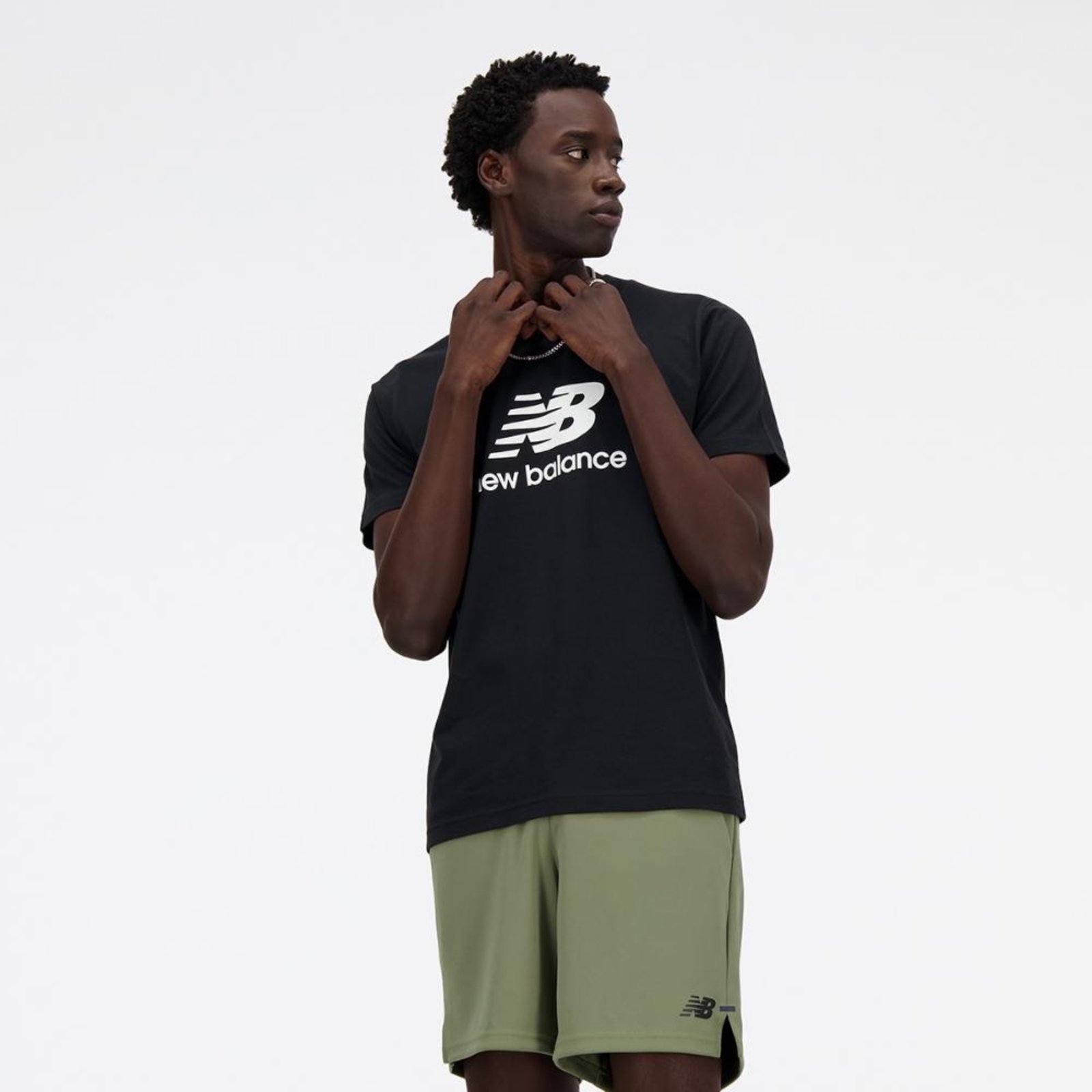Vista 2 Camiseta Essentials Masculina PRETO New Balance incolor New Balance incolor