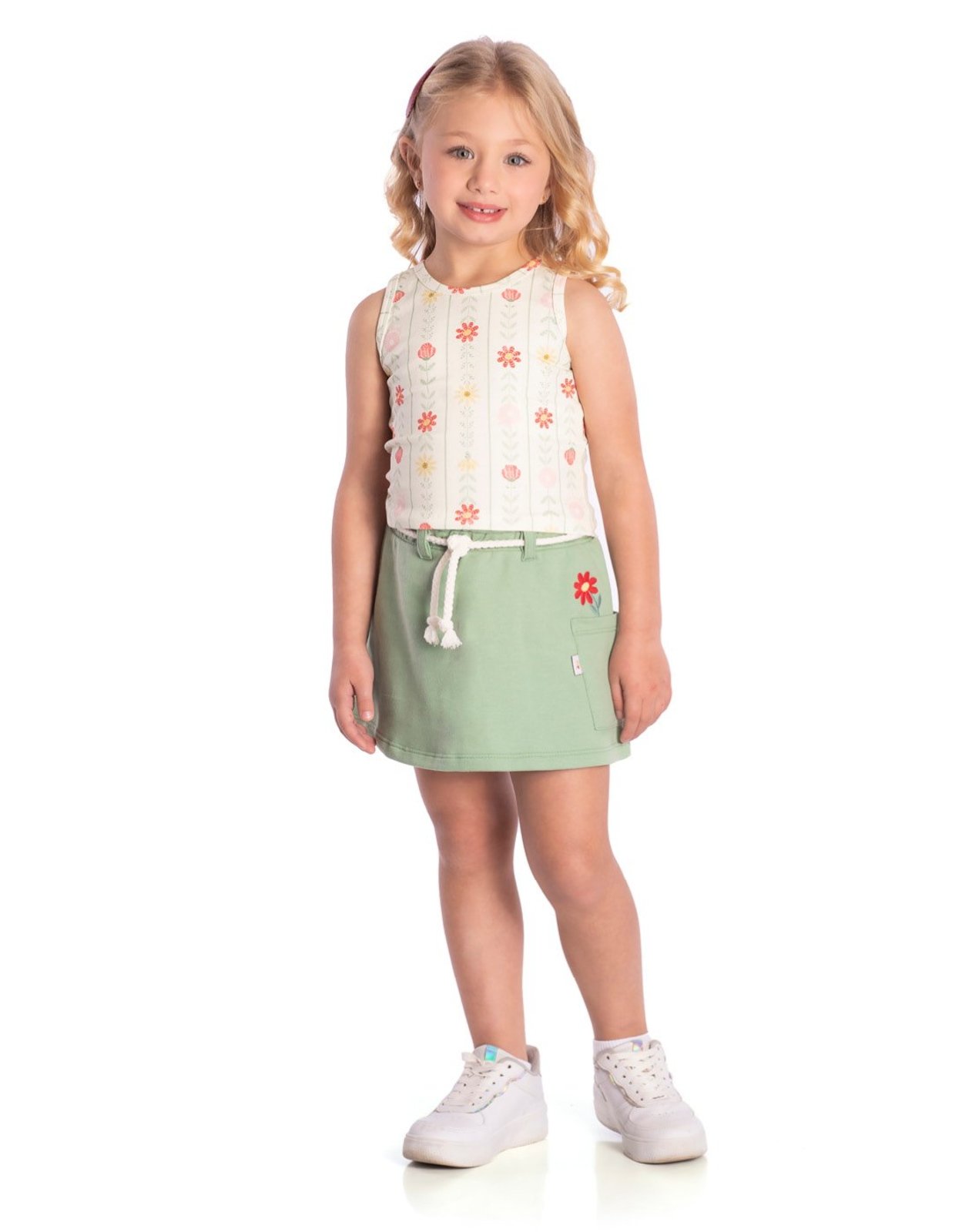 Infantil - Conj. blusa regata floral + saia-shorts verde com bordado de flor