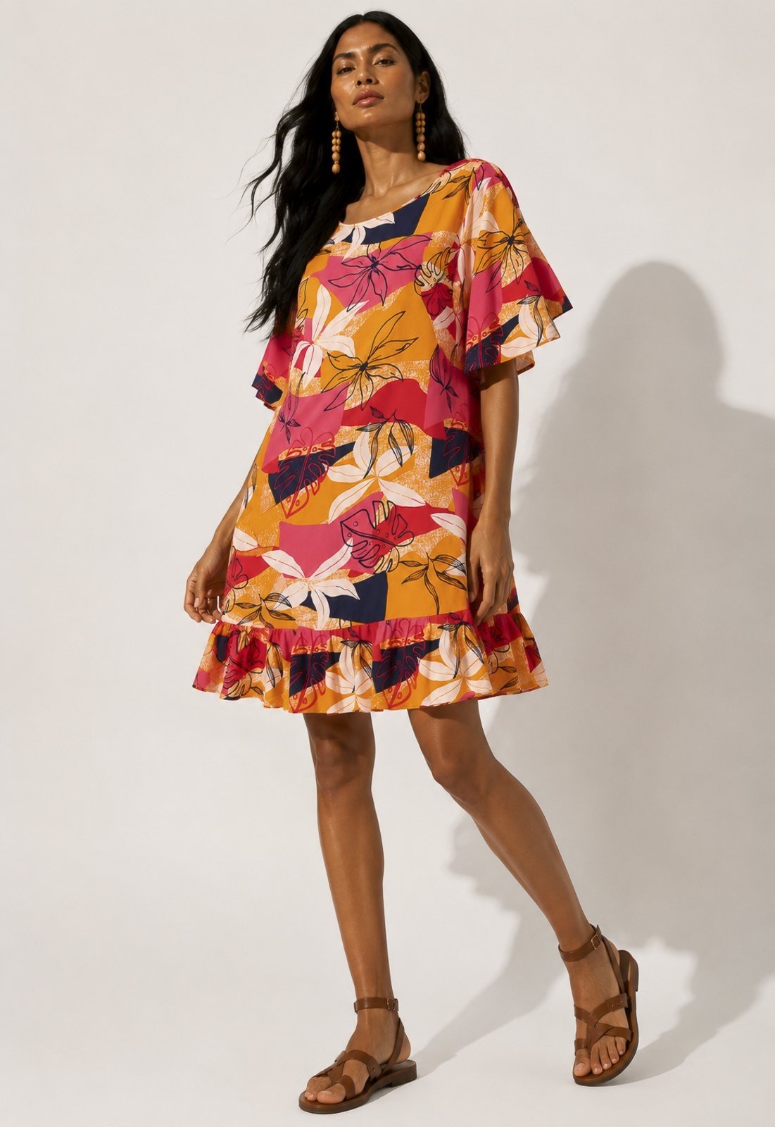 Vestido CabanaFree Curto Viscose com Babado Estampa Jardim Solar