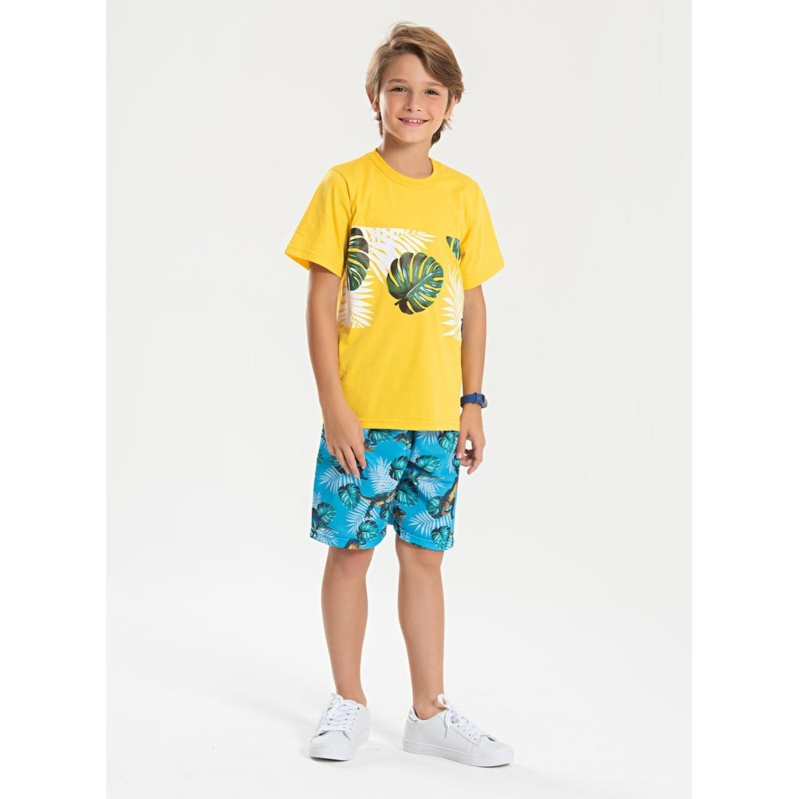 Infantil – Conjunto Verão Menino Amarelo Camiseta e Bermuda Folhagens e Dinossauros