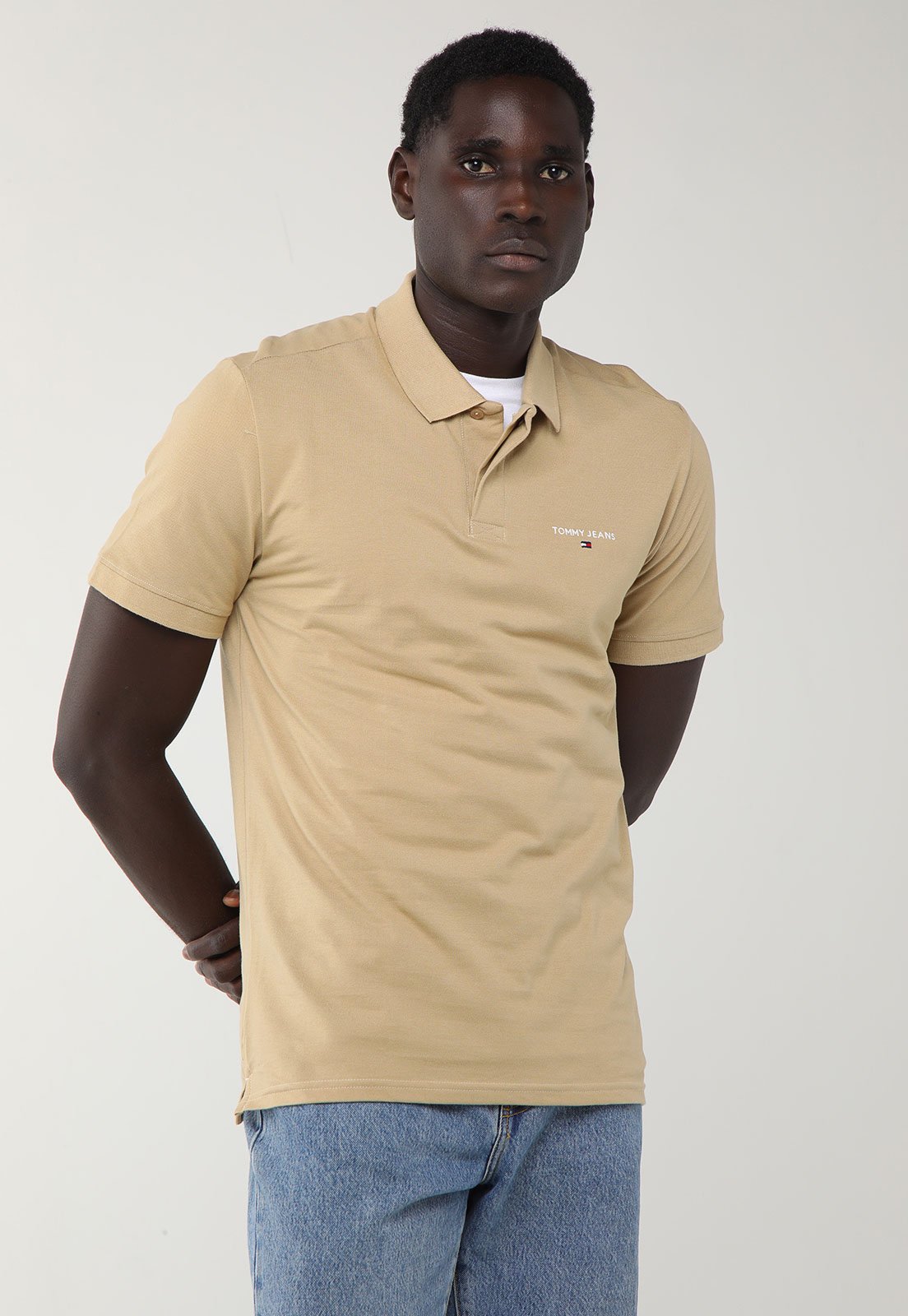 Camisa Polo Masculina Tommy Jeans TJM Entry Graphic Tee EXT Bege