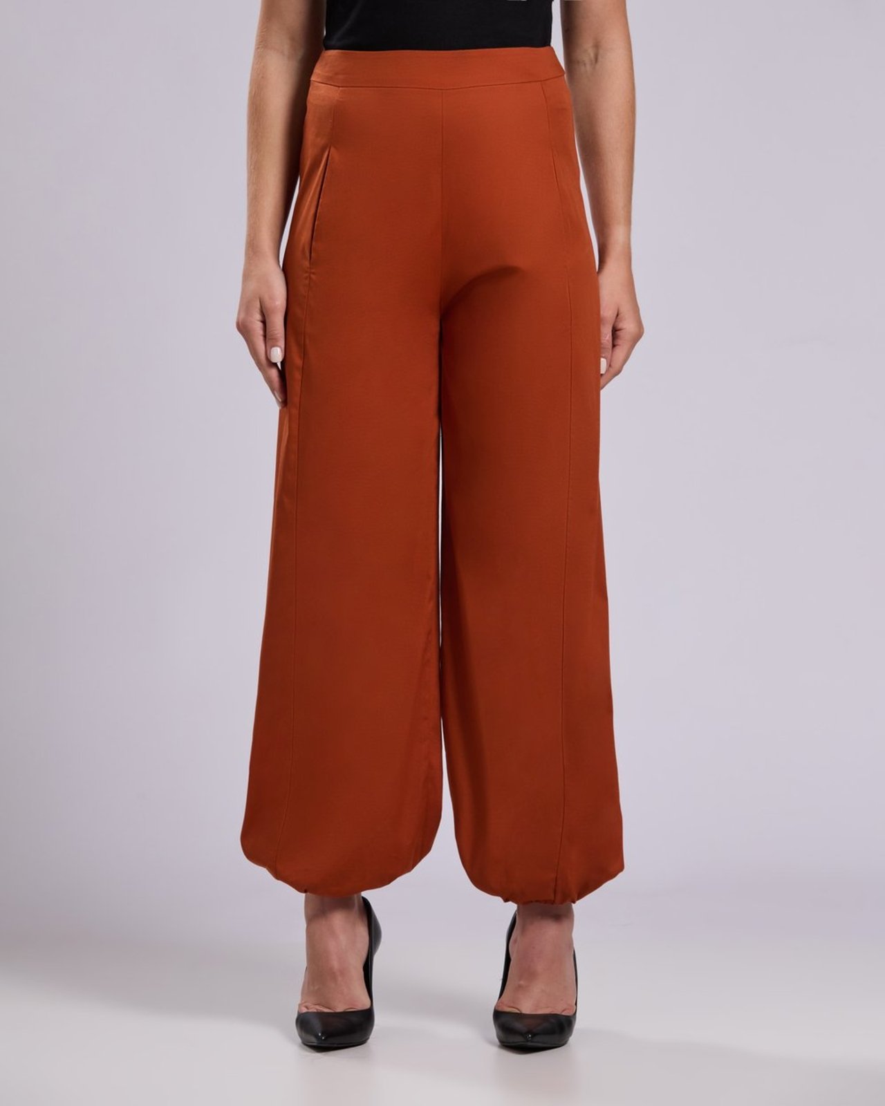 Calça Alladin com Bolsos Letícia Terra Cota