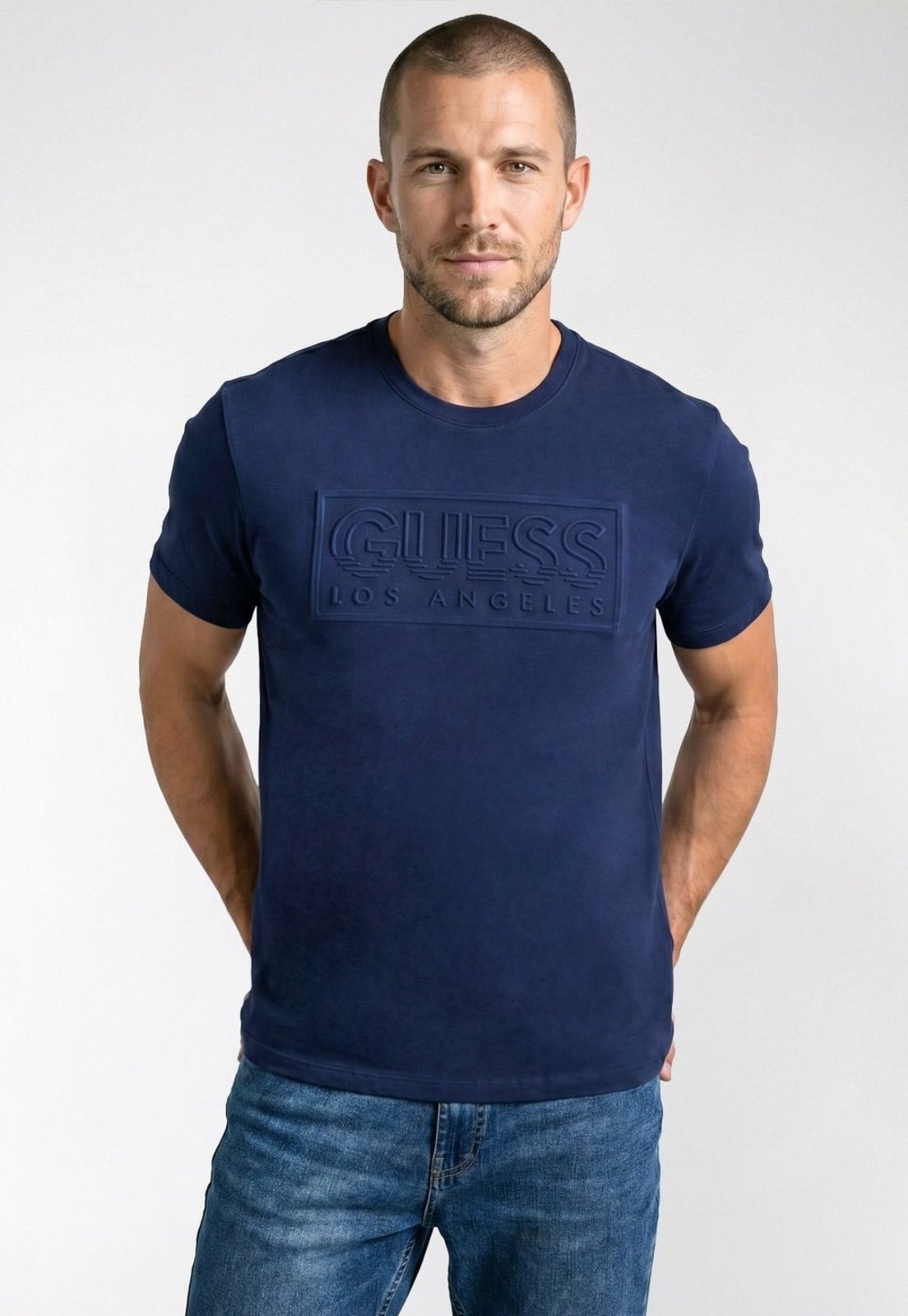 Camiseta Logo Guess Embossed Azul Escuro
