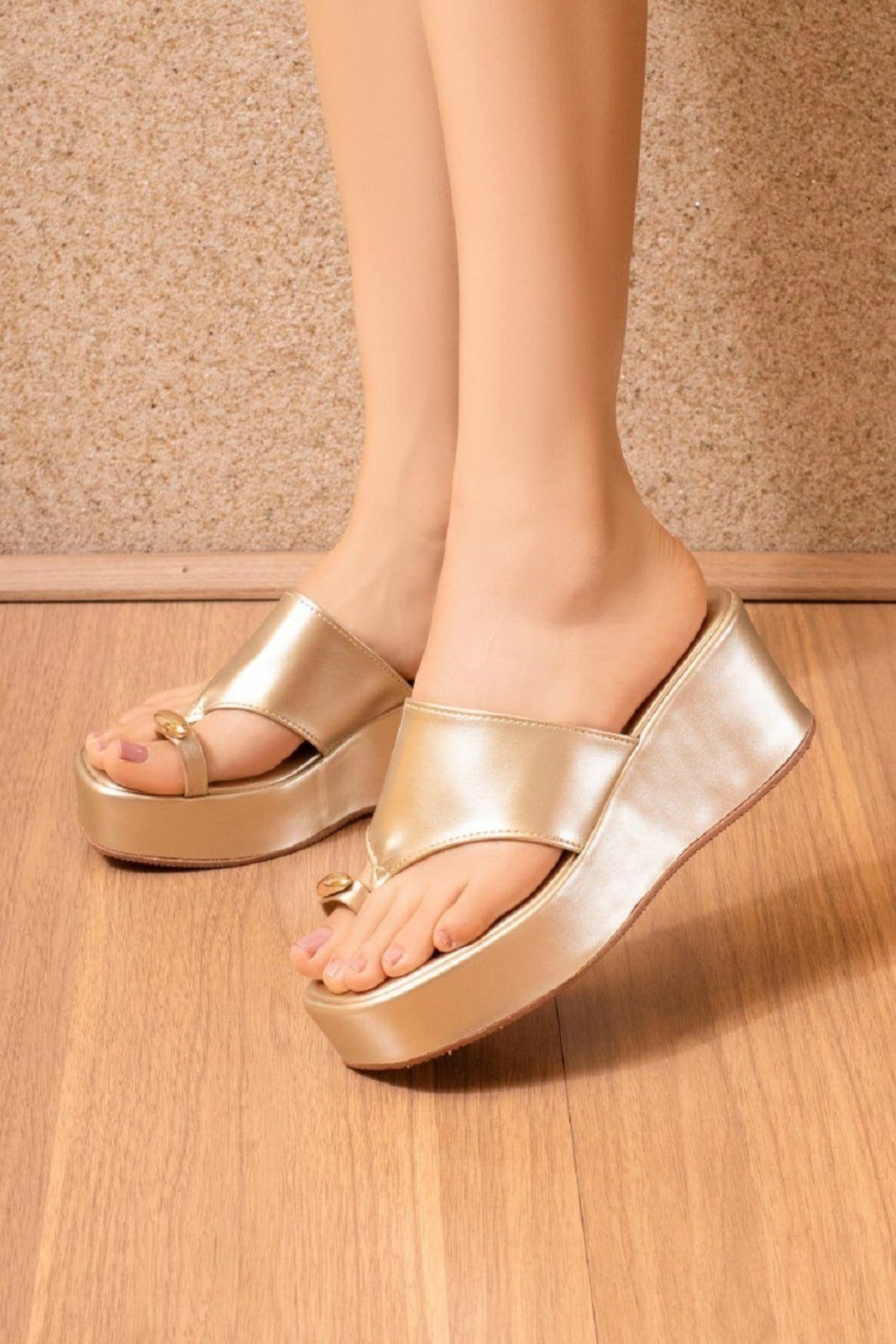 Tamanco Anabela Ref 2155 P Rofely Ouro Litgh