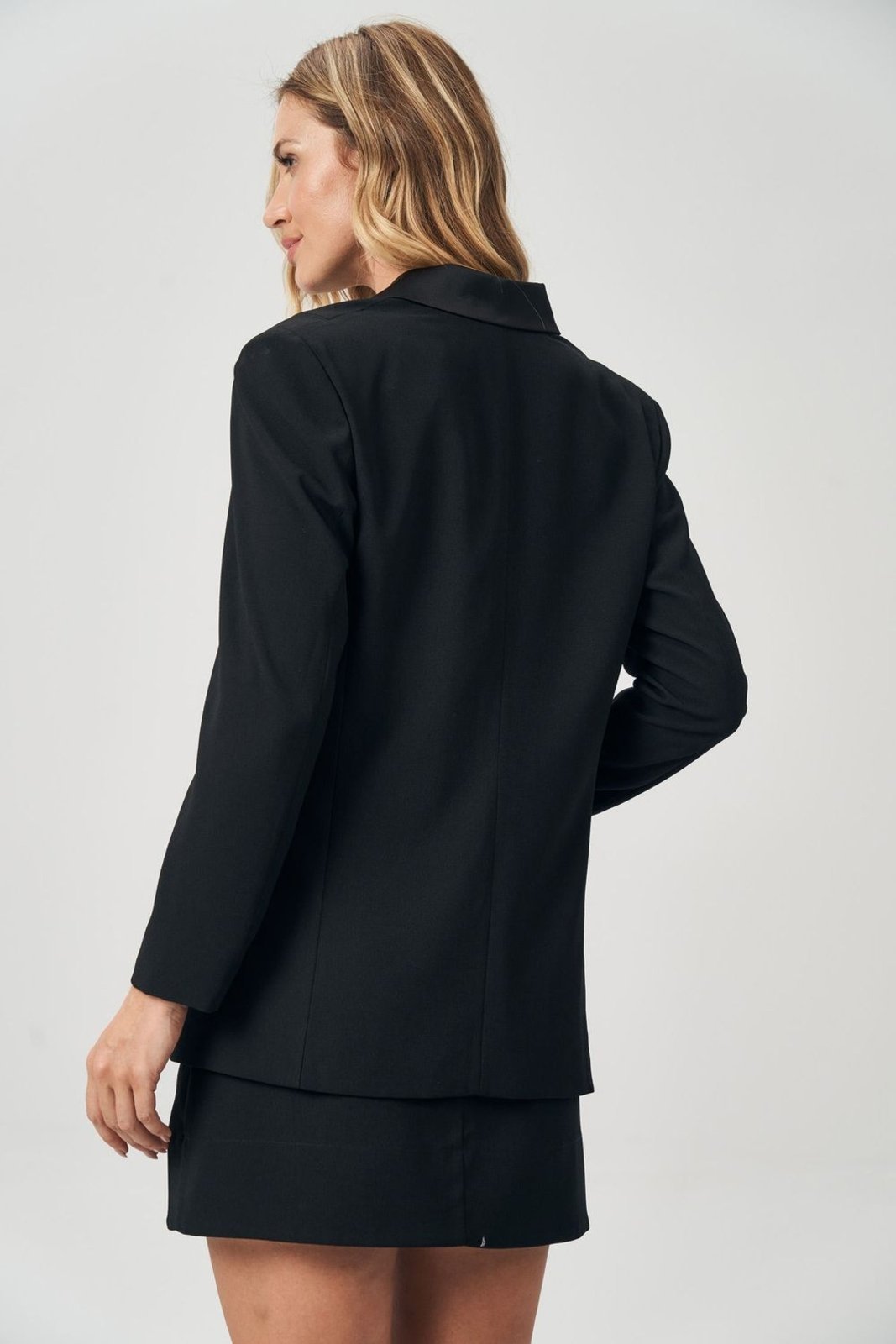 Vista 3 Blazer Black Acetinado Feminino Acostamento ACT FEMININO preto black ACT FEMININO preto black