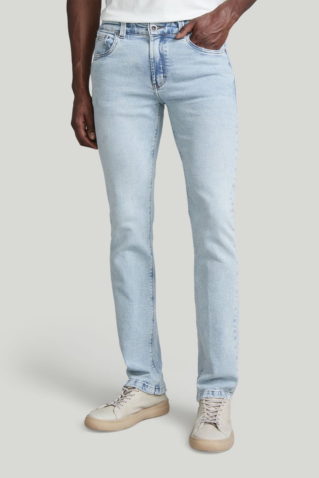 HIGHSTIL Calça Jeans Reta – Lavagem Clara