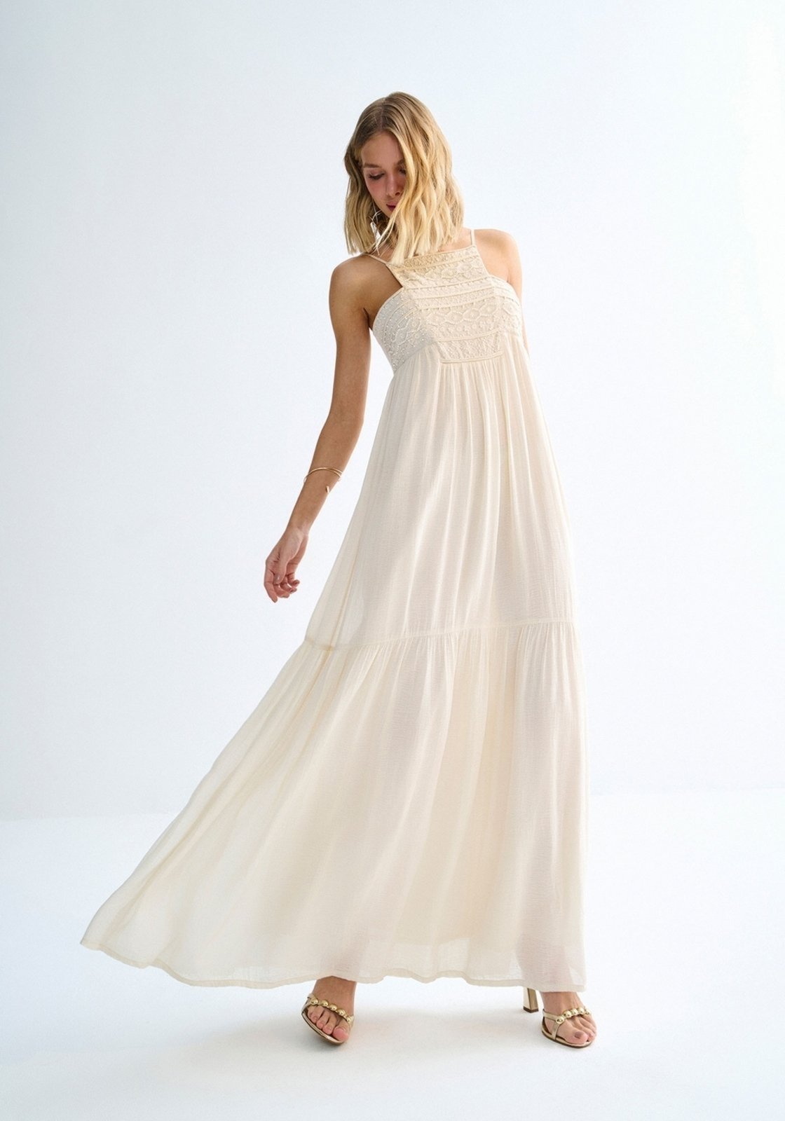 Vestido Longo de Alças Finas