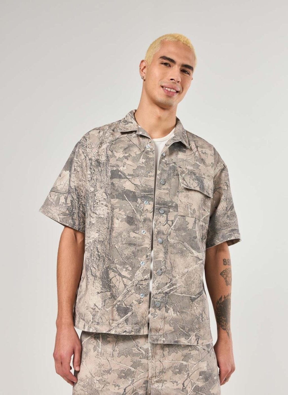 Camisa Box Em Sarja Camuflada