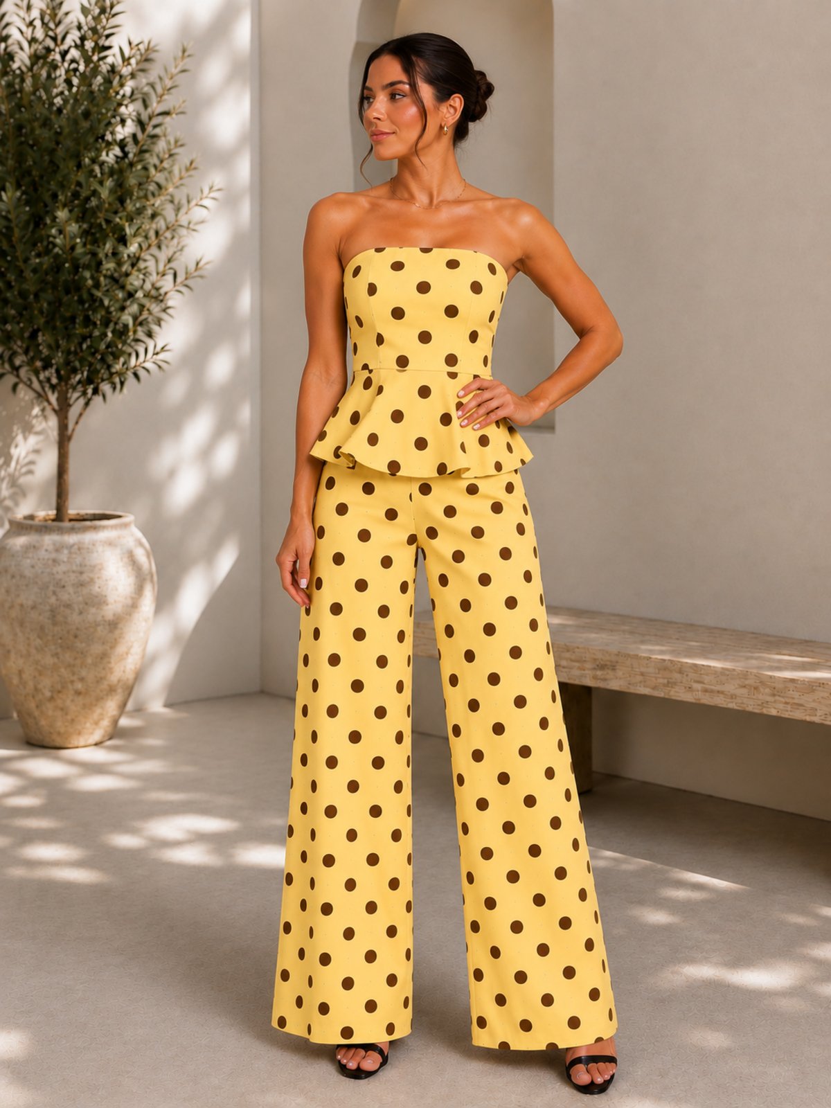 Conjunto Feminino Tomara que Caia com Peplum e Calça Pantalona