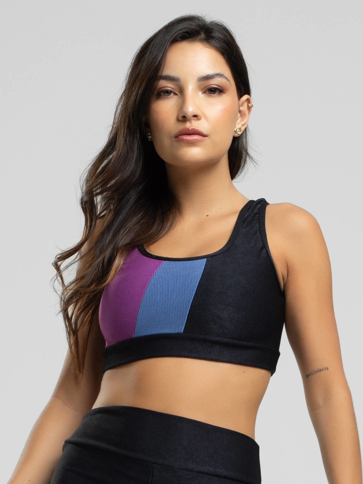 Top Regata Feminino Fitness Suplex Canelado Vicbela Preto