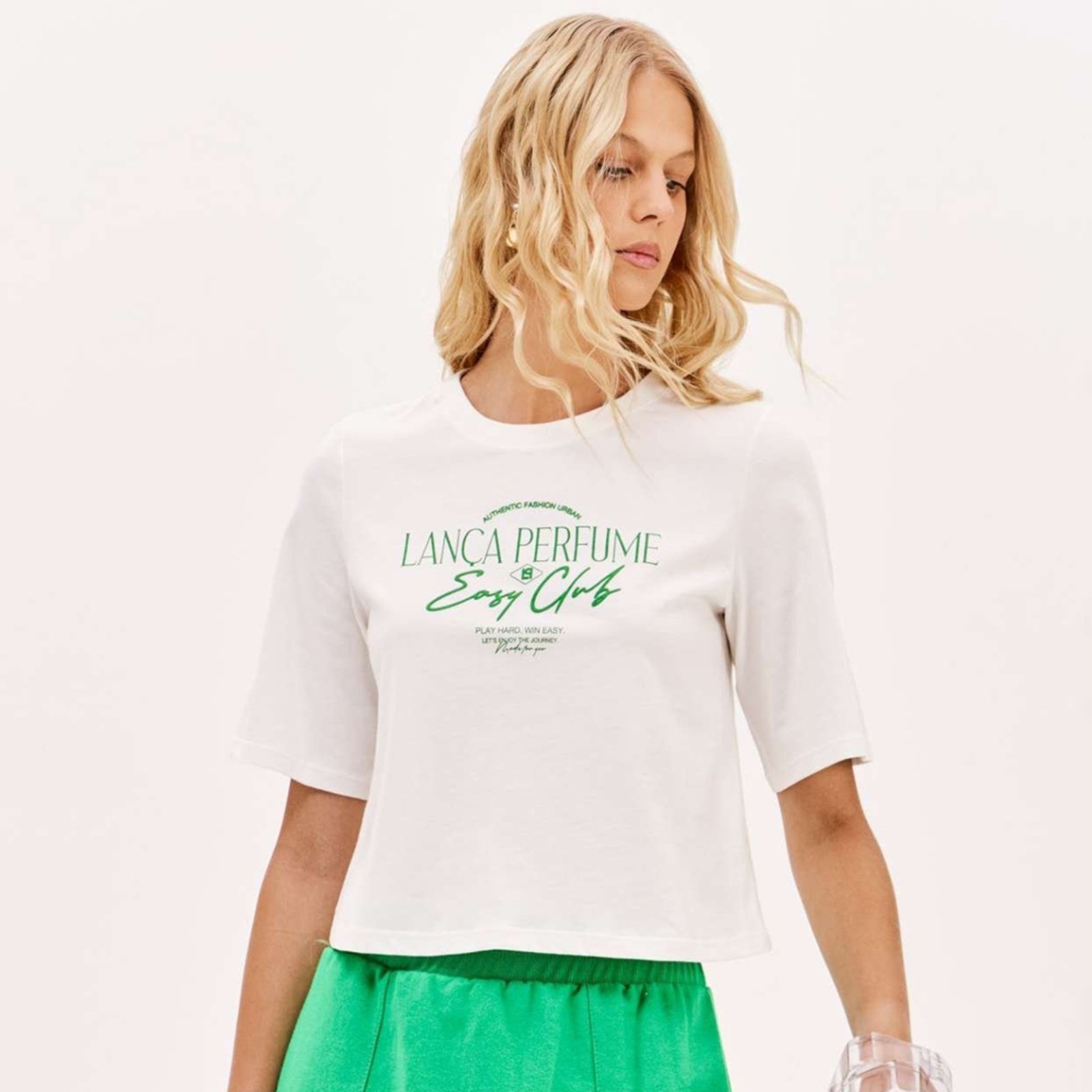 Camiseta Easy Lança Perfume Des Silk Pr26 Off White Feminino