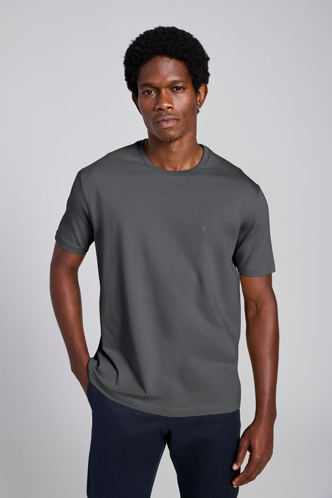 HIGHSTIL Camiseta Manga Curta Comfort Malha Básica - Cinza Grafite