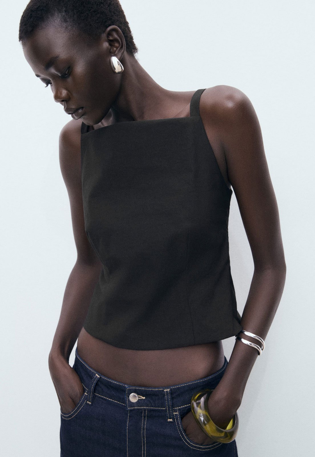 Blusa Feminina Mango Decote Reto Detalhe Laços Preta