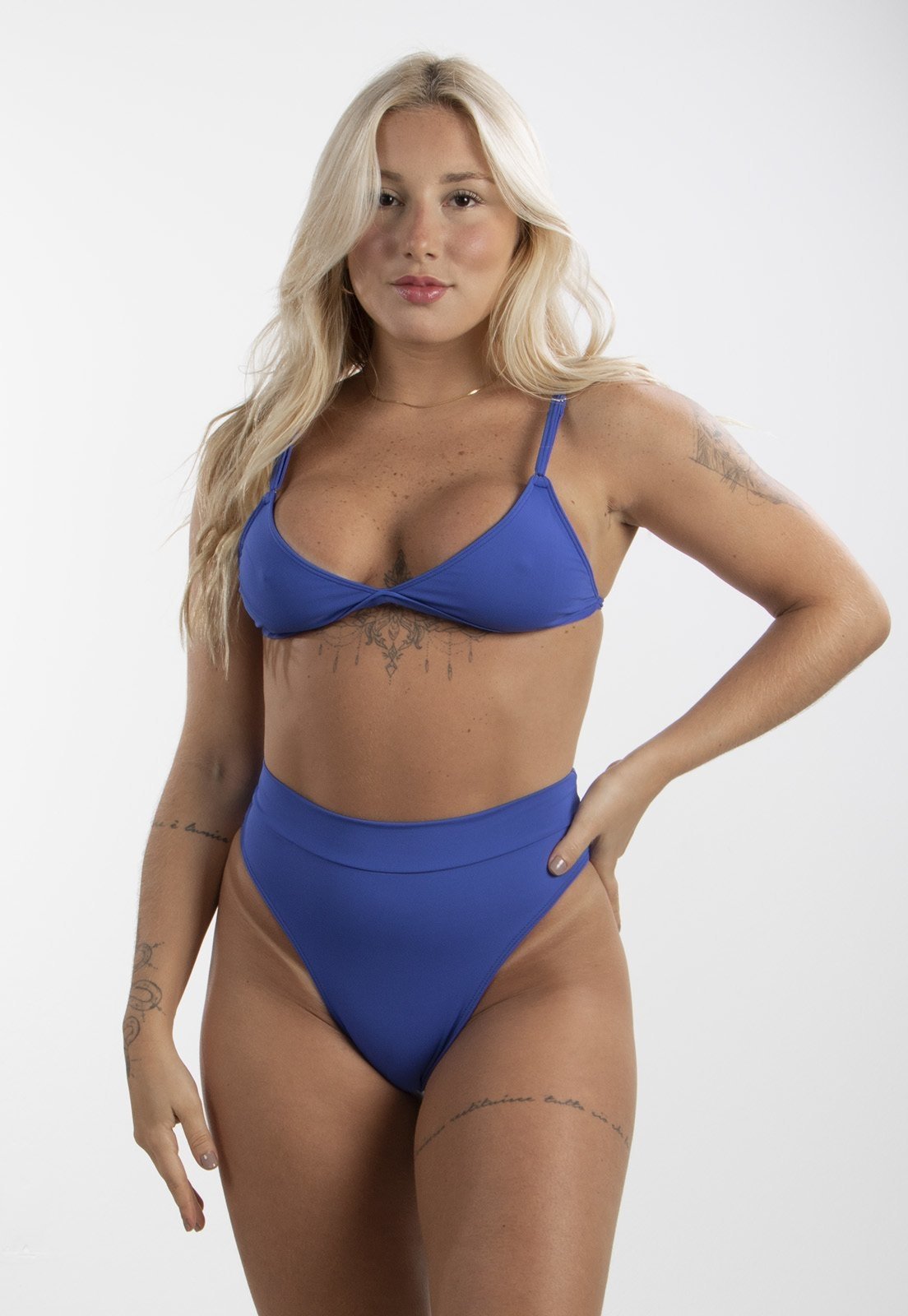 Biquíni Rioutlet Hot Pants Cintura Alta + Sutiã Triângulo Azul