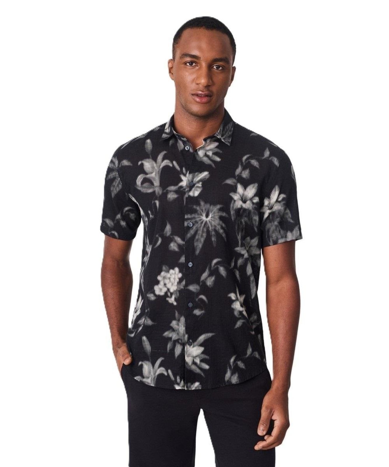 Vista 2 Camisa Manga Curta Estampada Blur Flower Reserva preto Reserva preto