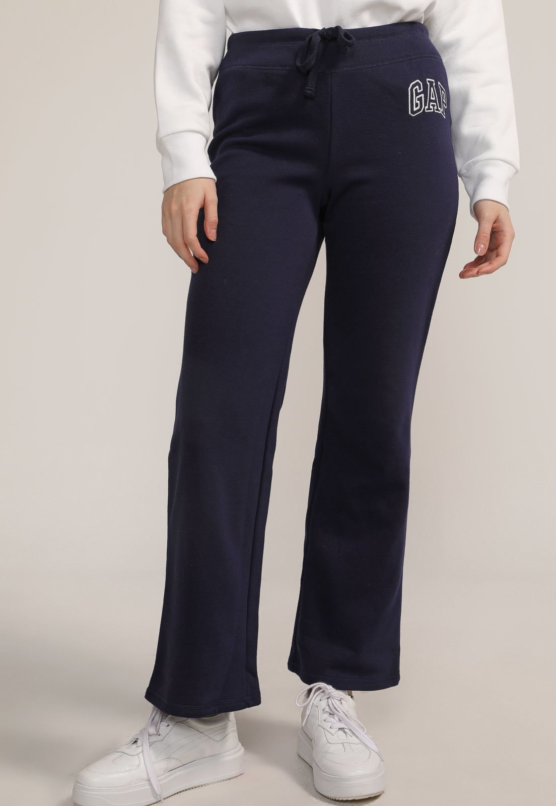 Calça de Moletom GAP Reta Logo Bordado Azul-Marinho