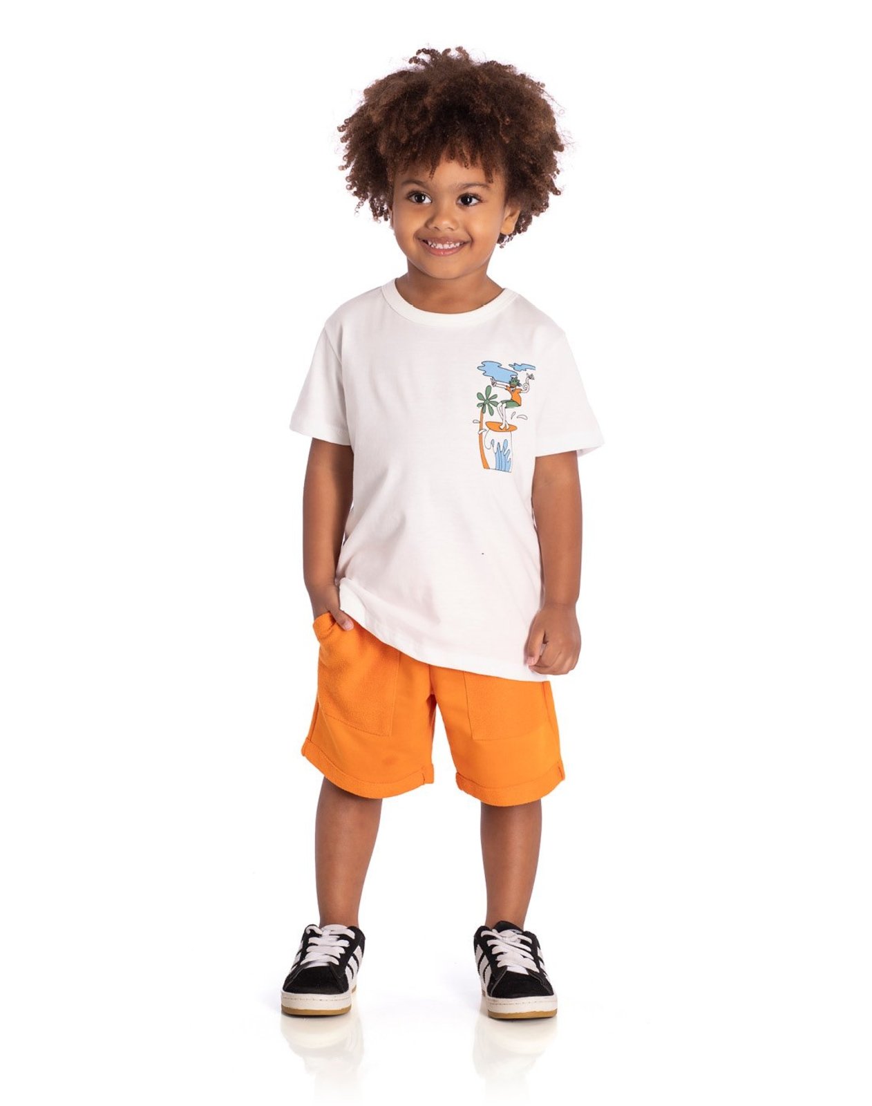 Infantil - Conj. camiseta manga curta off white surf + bermuda moletinho laranja