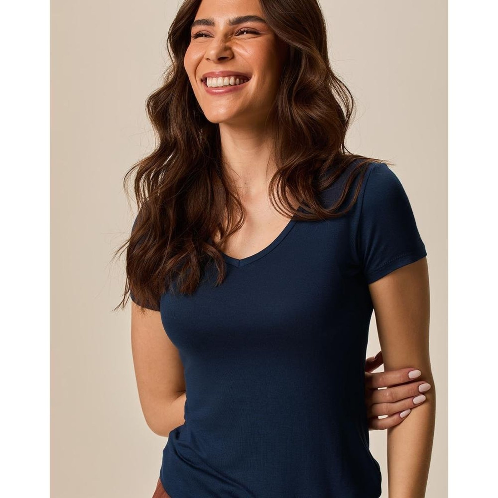 Blusa Básica Feminina Decote V Em Viscose Stretch