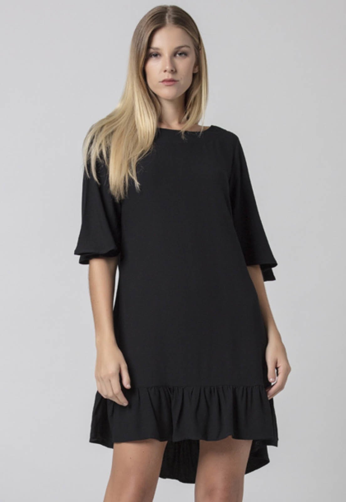 Vestido Curto Viscose Babados Preto