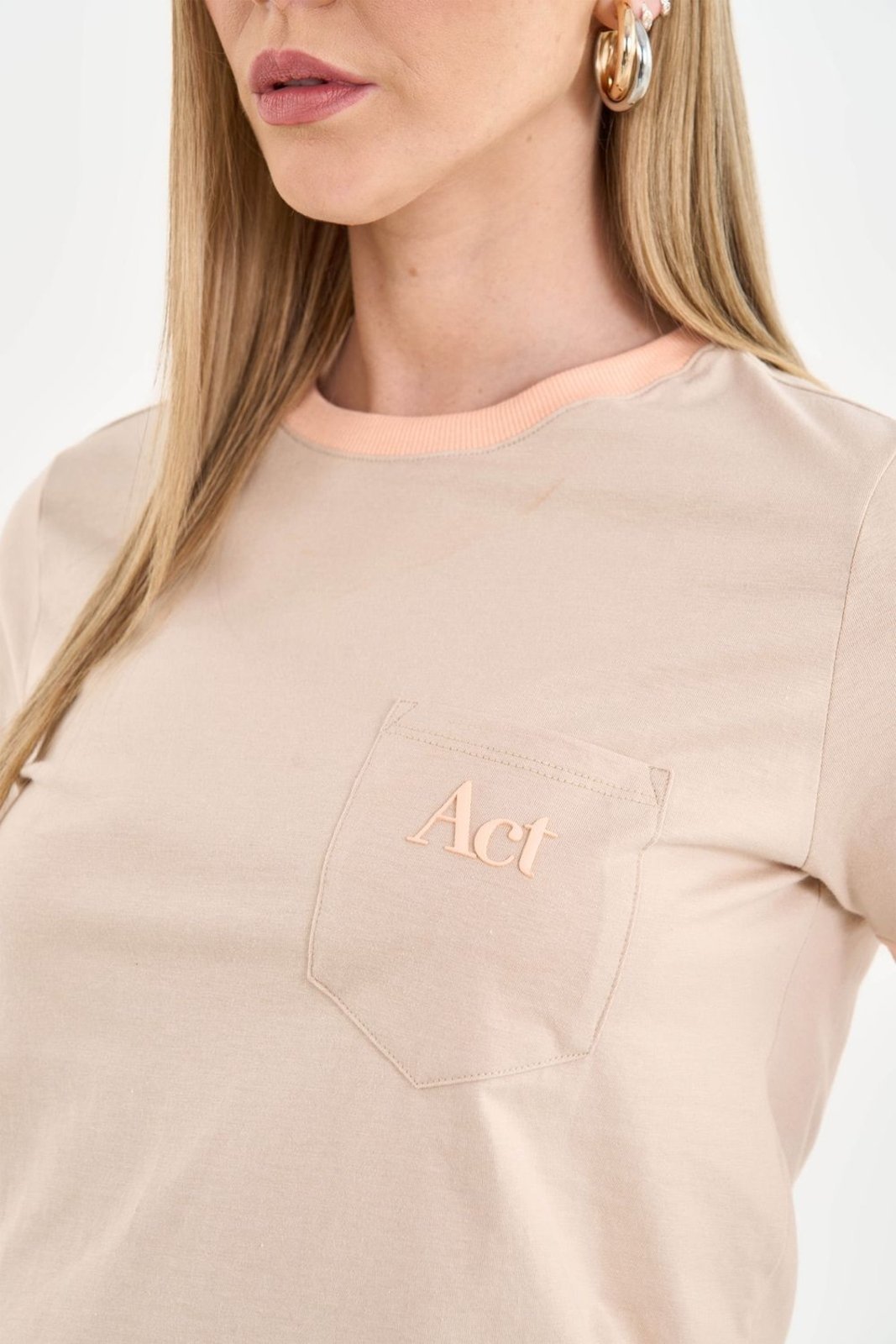Vista 3 T-Shirt com Bolso Touch ACT FEMININO coral ACT FEMININO coral