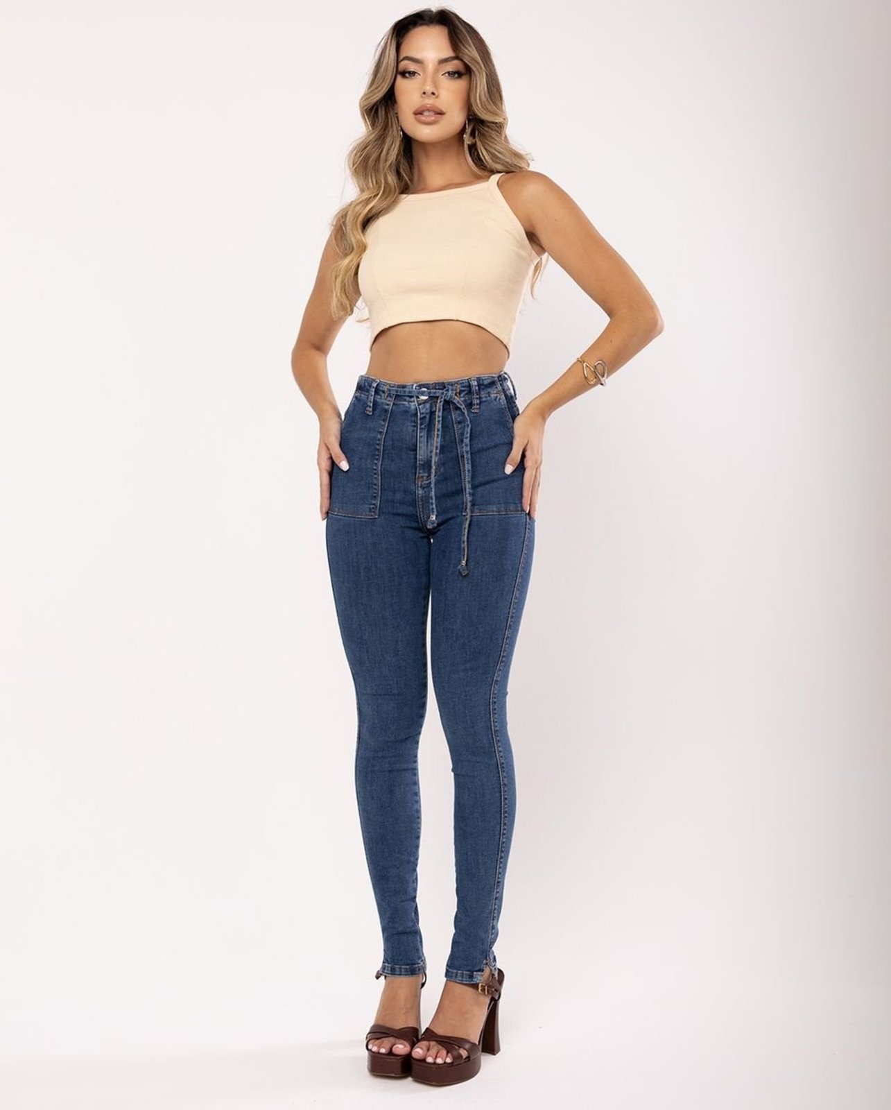 Calça Jeans Skinny Feminina Cintura Média Detalhe Cós 23643 Escura Consciência
