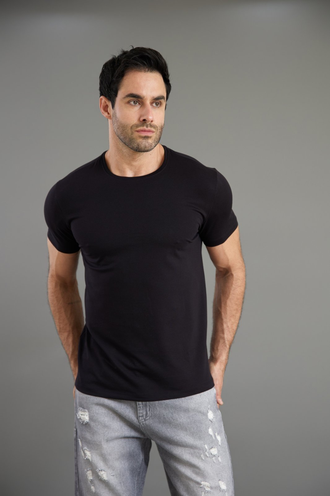 Camiseta Masculina Slim em Algodão Pima Manga Curta Dialogo Preto