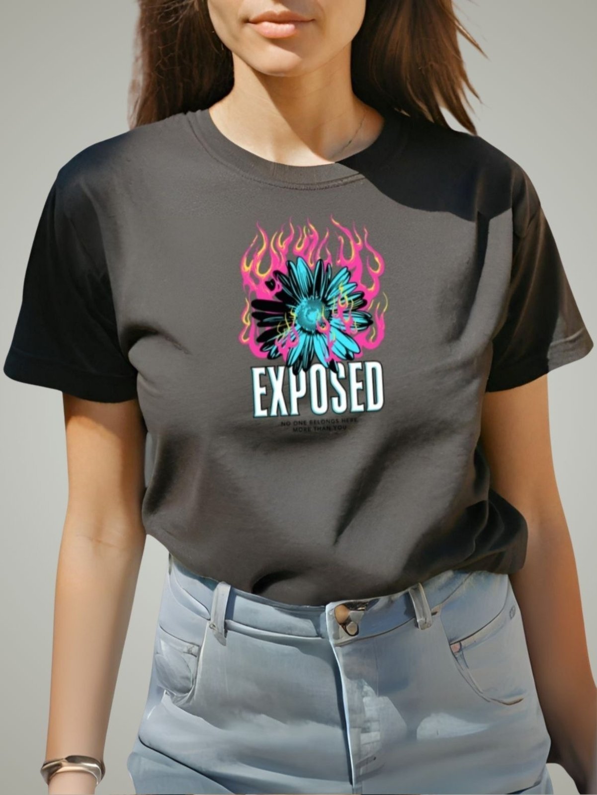 Camiseta Feminina T-shirts GuGi Plus Size Blusinhas Baby Look Flor com Fogo Camisa Preto