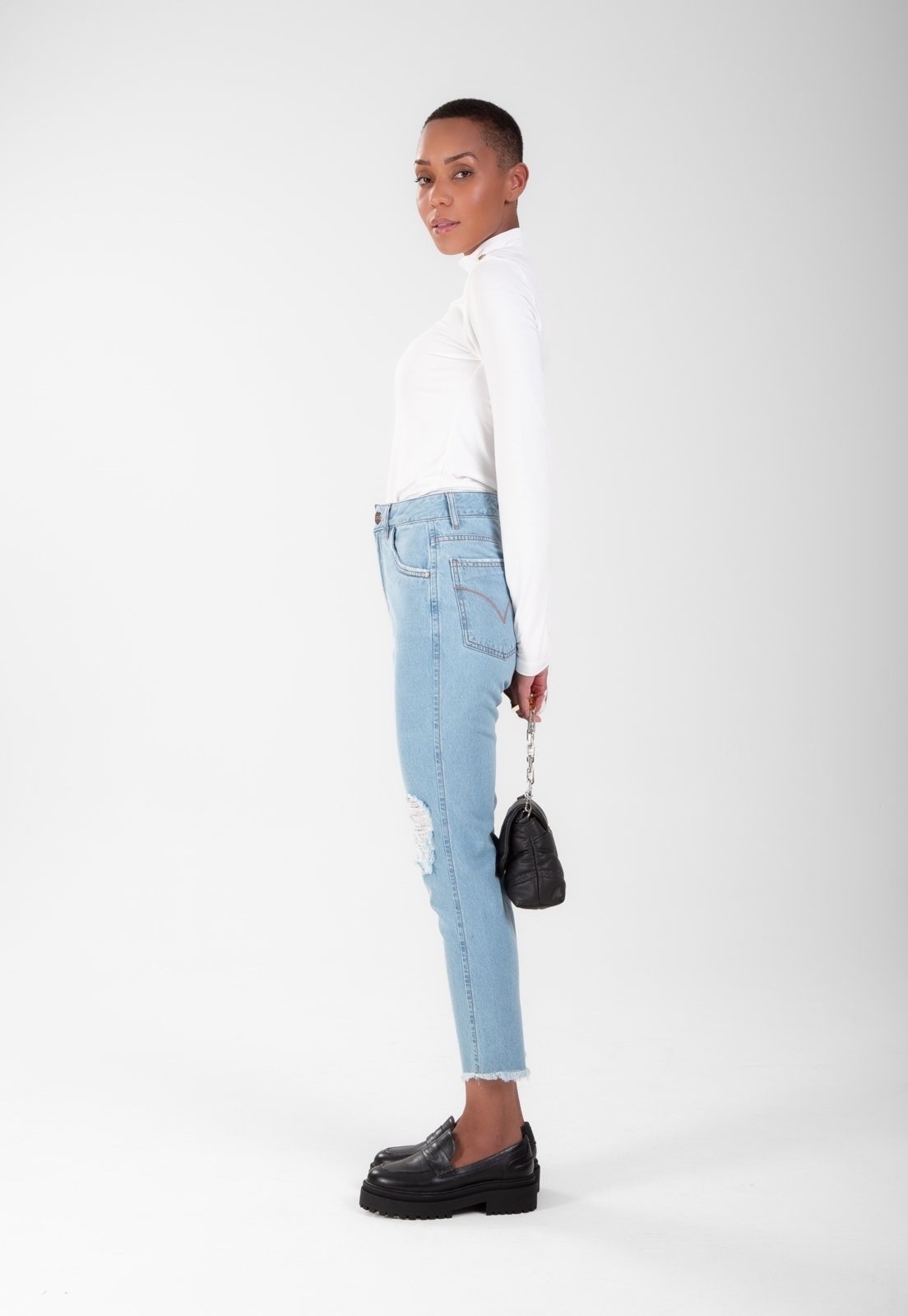 Calça Jeans Traymon Mom 5 Bolsos Delavê