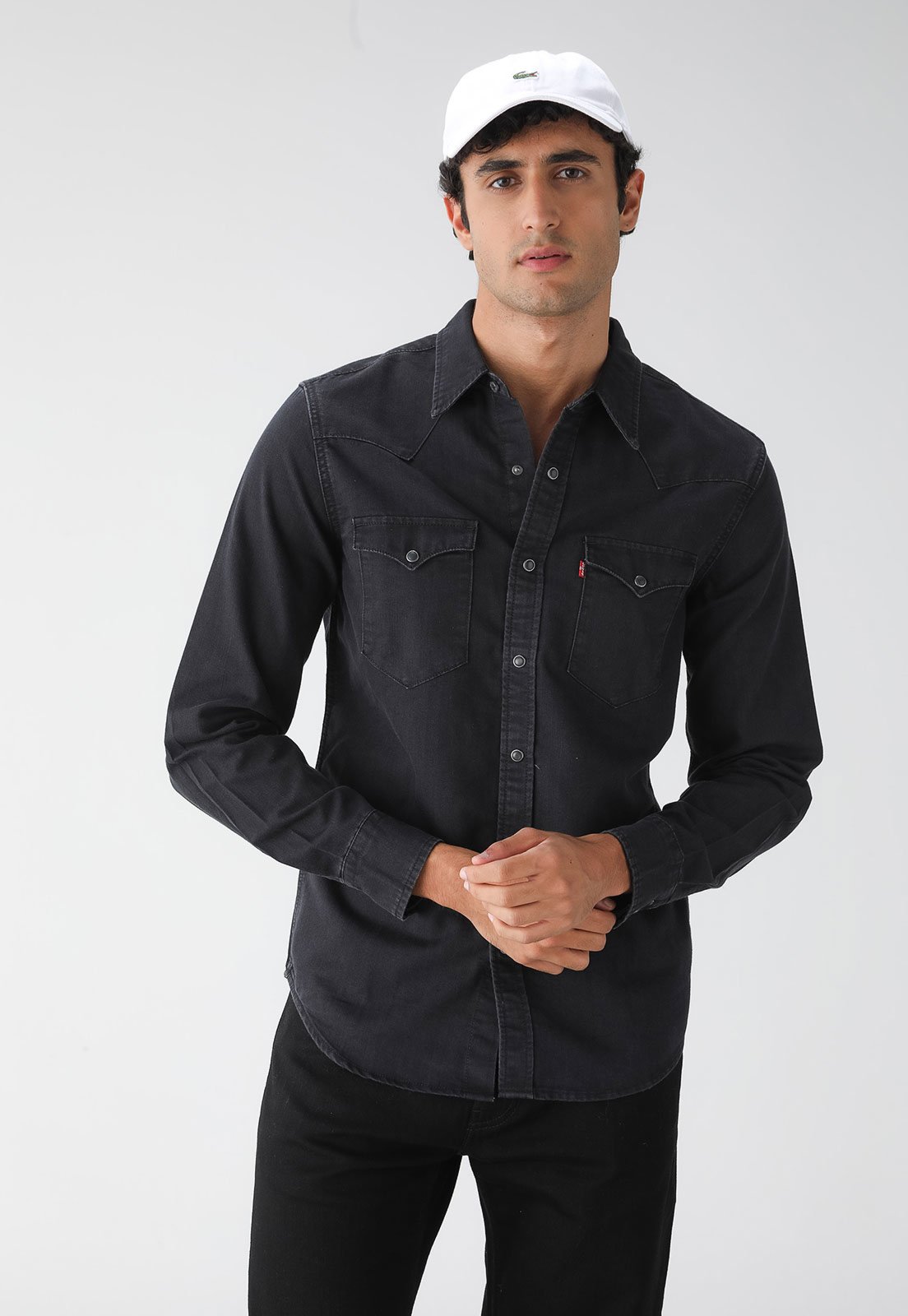 Camisa Levis Reta Bolsos Preta