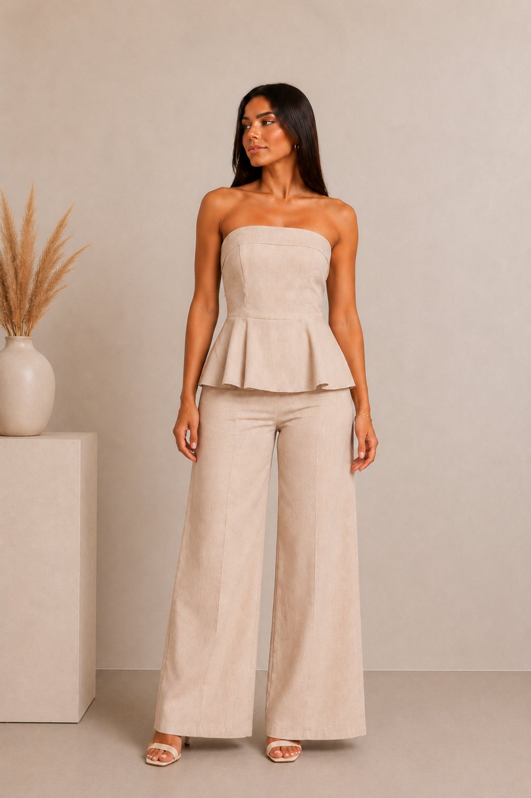 Conjunto Feminino Tomara que Caia com Peplum e Calça Pantalona em Listo Misto Natural
