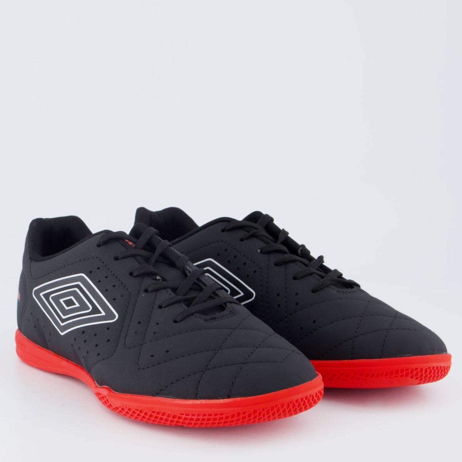 Vista 3 Chuteira Umbro Neo Striker Futsal I Preta e Vermelha preto Umbro preto