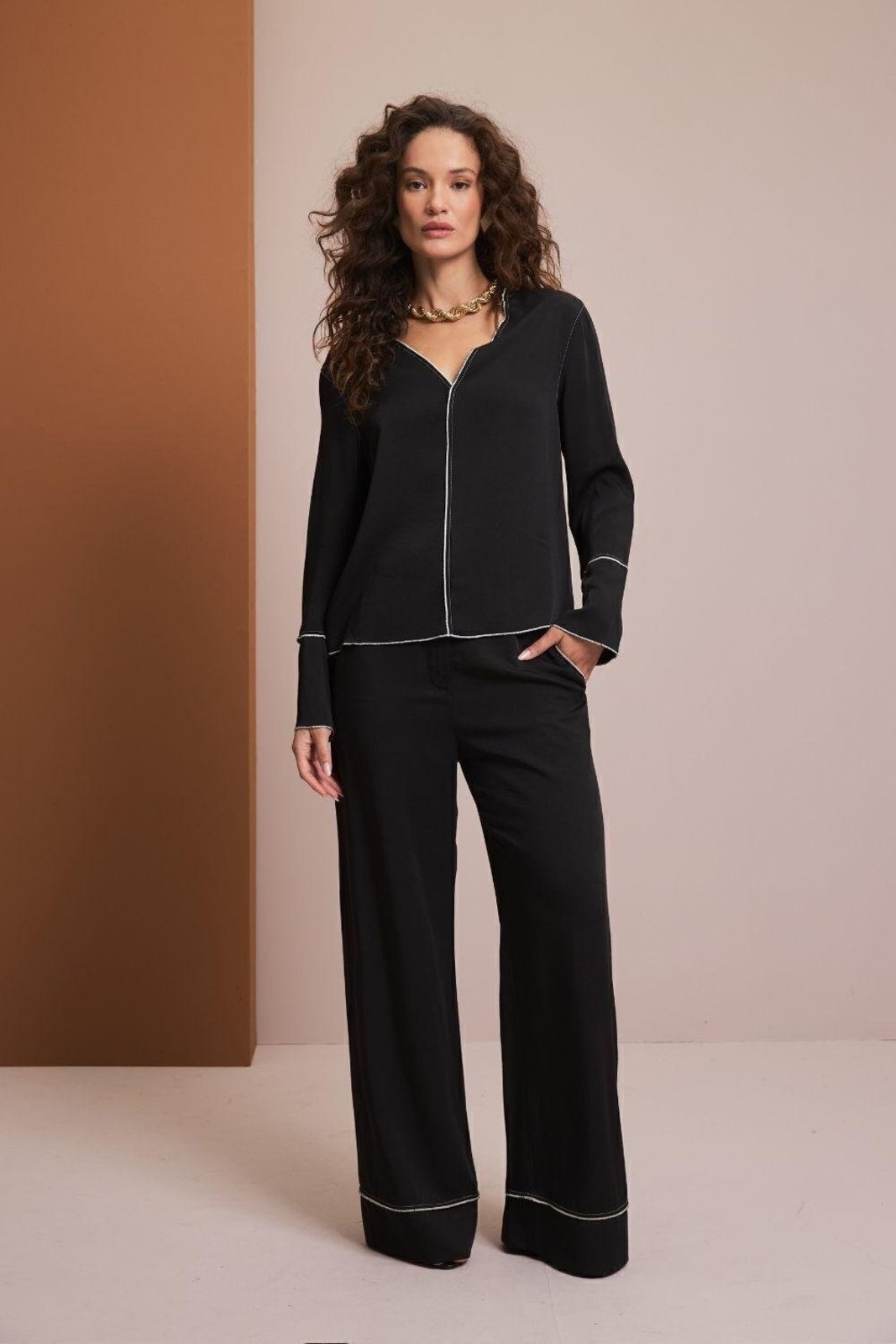 Calça Reta Bicolor Carlota Costa Preto