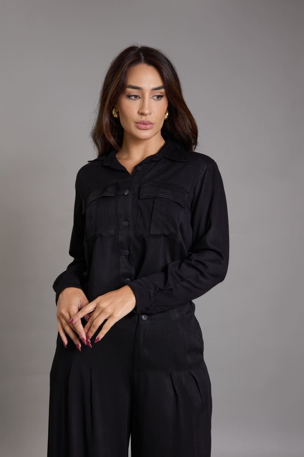 Vista 2 Camisa Feminina Manga Longa Preta com Bolsos Lemier Collection preto LEMIER preto