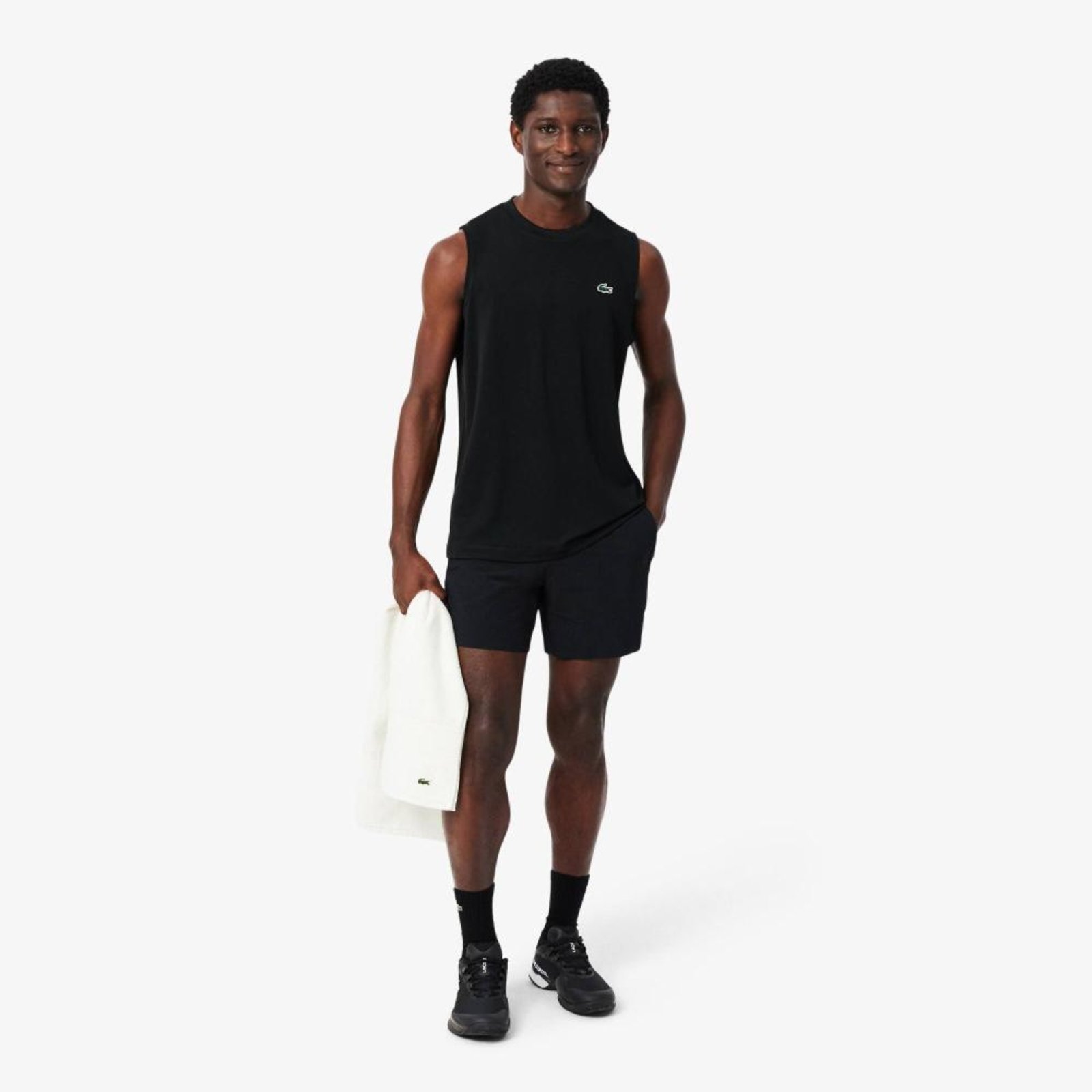 Shorts Esportivos Water-Repellent - Modelagem ampla Preto - 2GG Preto
